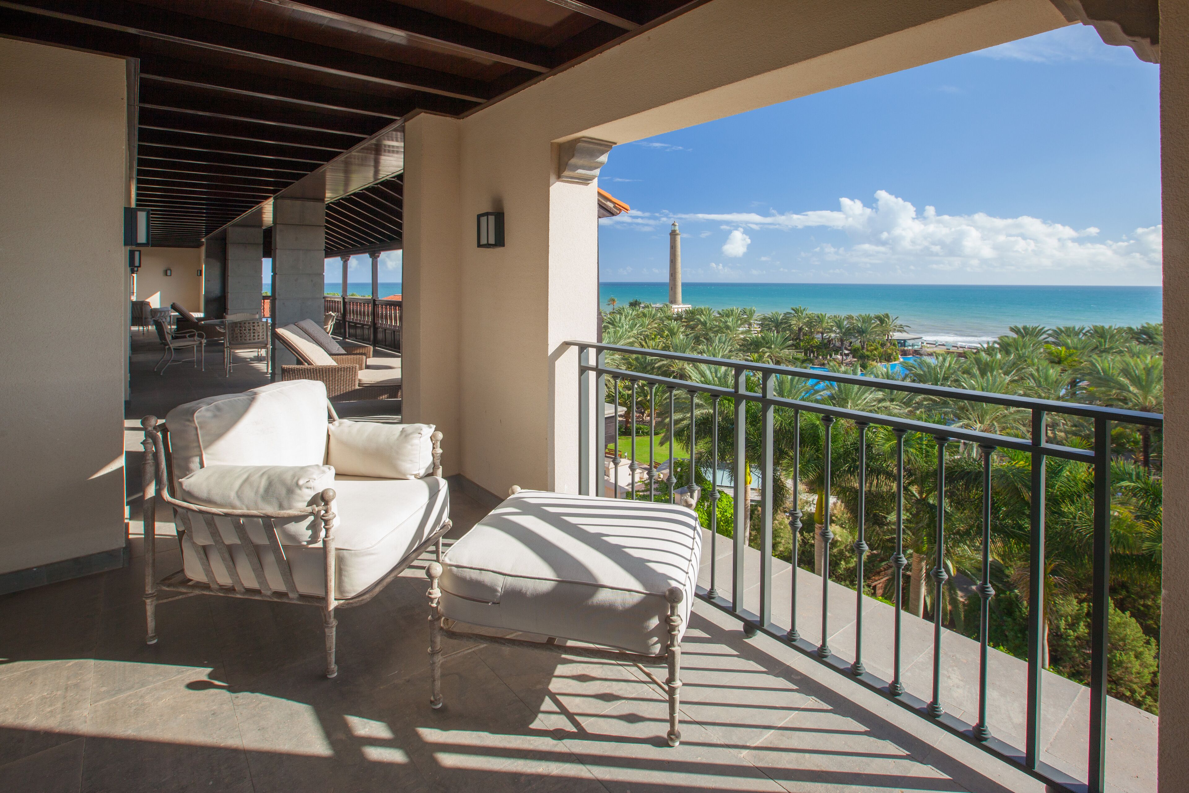 Unique Club at Lopesan Costa Meloneras Resort & Spa