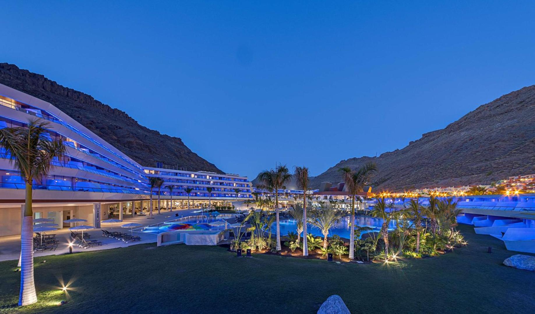 Radisson Blu Resort & Spa, Gran Canaria Mogan Radisson Blu Resort & Spa, Gran Canaria Mogan