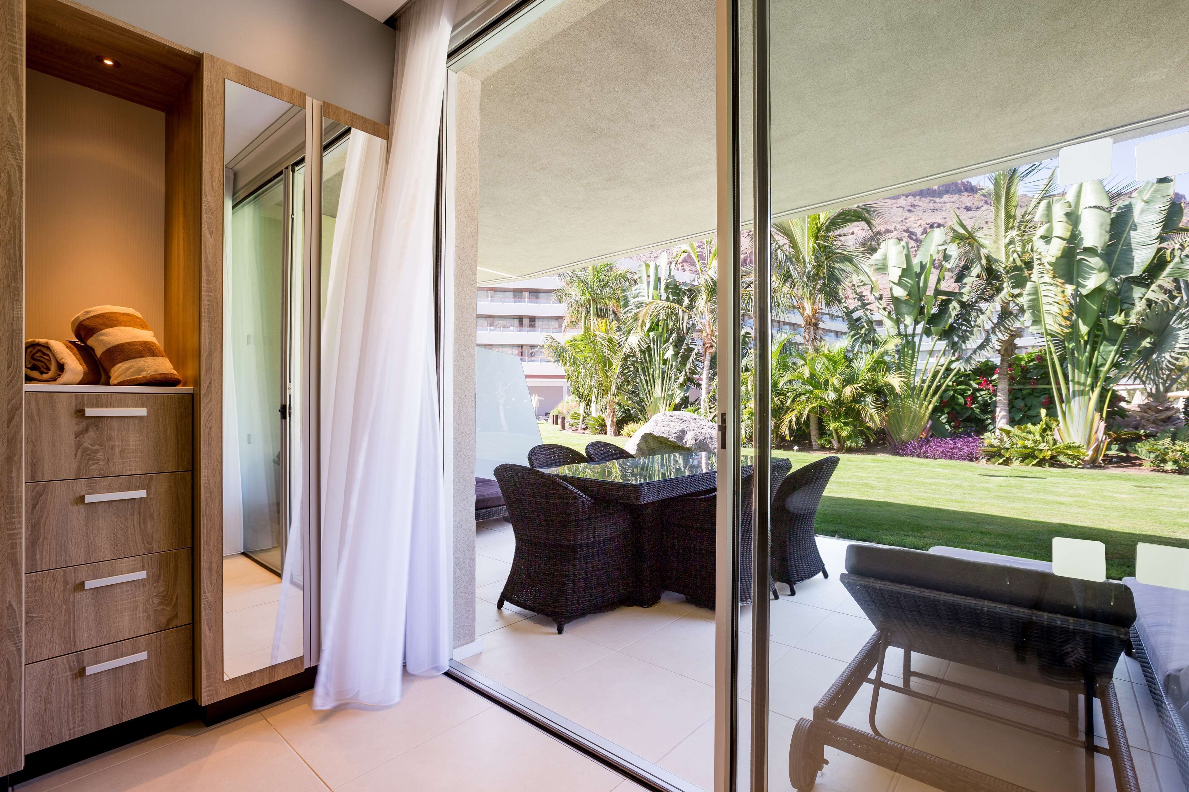 Radisson Blu Resort & Spa, Gran Canaria Mogan Radisson Blu Resort & Spa, Gran Canaria Mogan