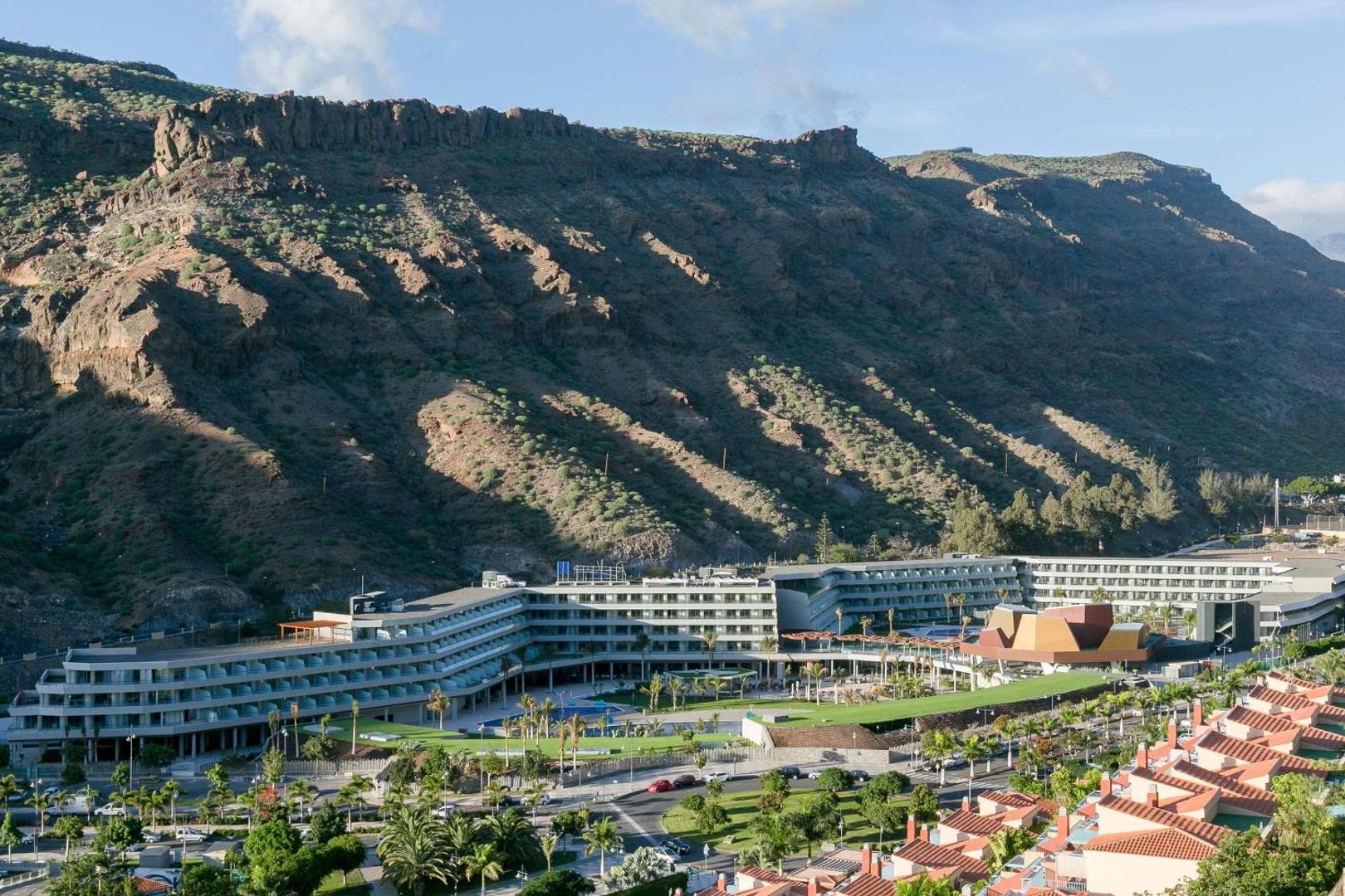 Radisson Blu Resort & Spa, Gran Canaria Mogan Radisson Blu Resort & Spa, Gran Canaria Mogan