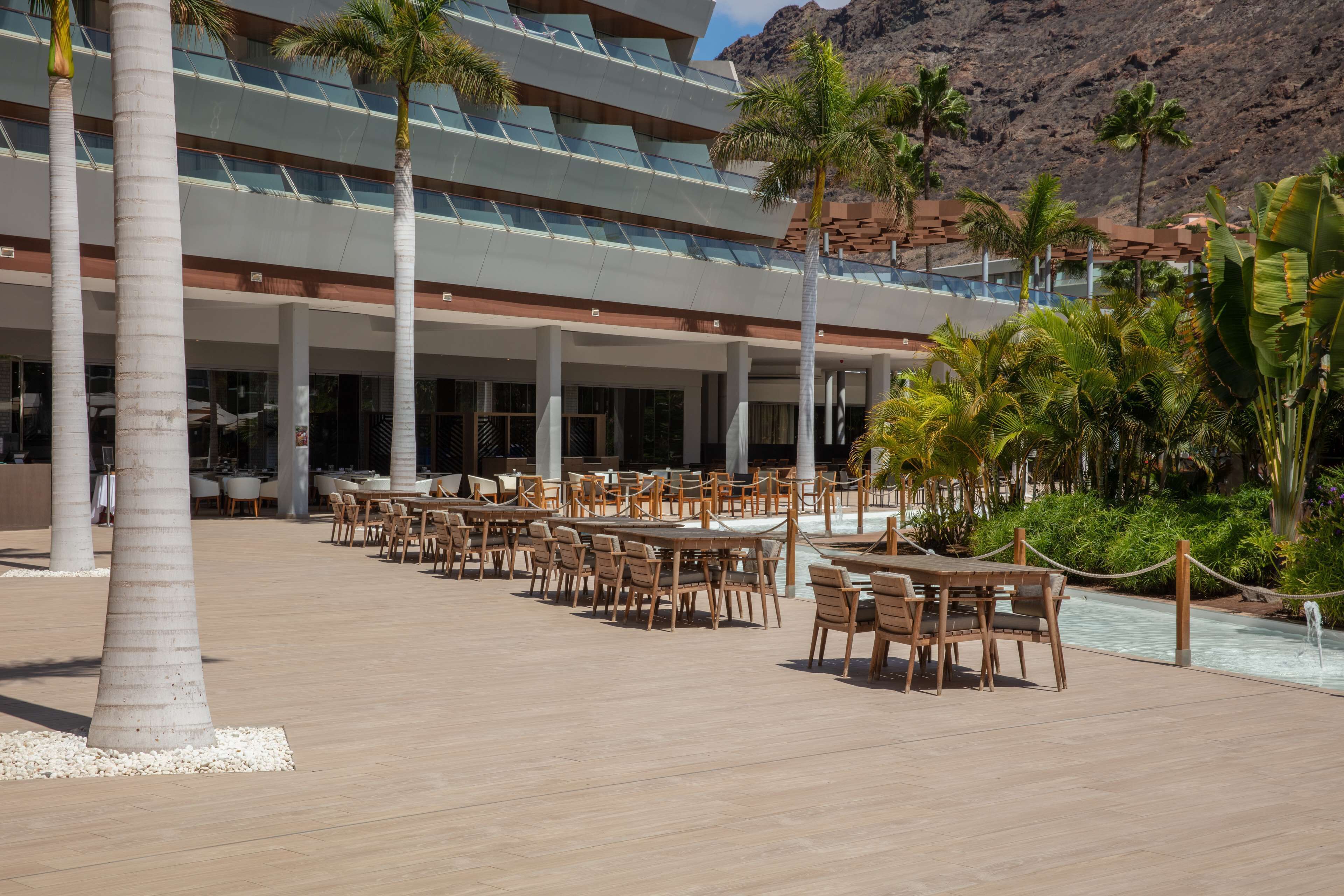 Radisson Blu Resort & Spa, Gran Canaria Mogan Radisson Blu Resort & Spa, Gran Canaria Mogan