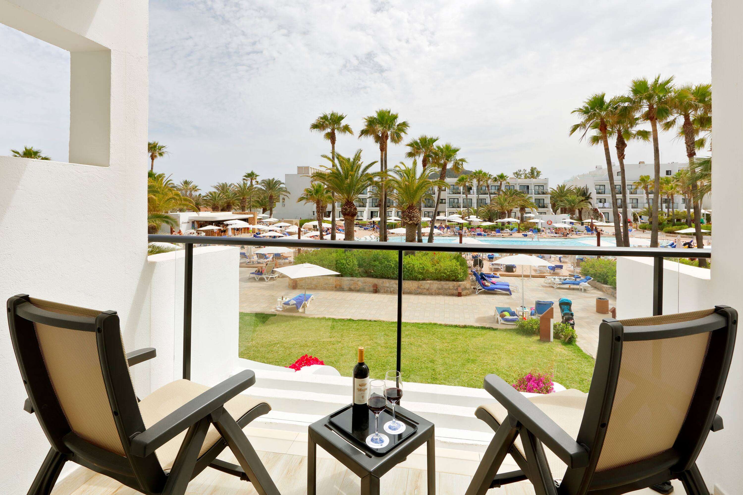 Grand Palladium White Island Resort & Spa