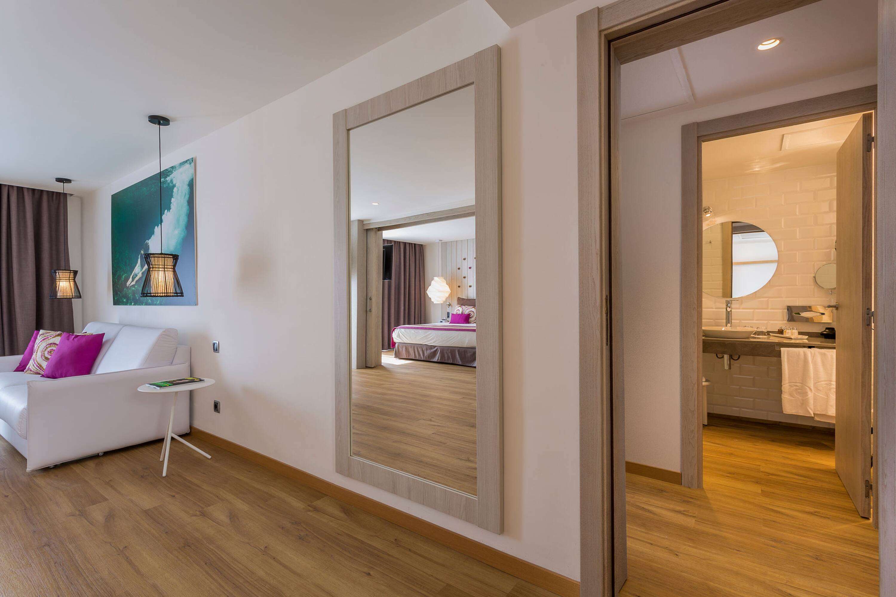 Grand Palladium White Island Resort & Spa