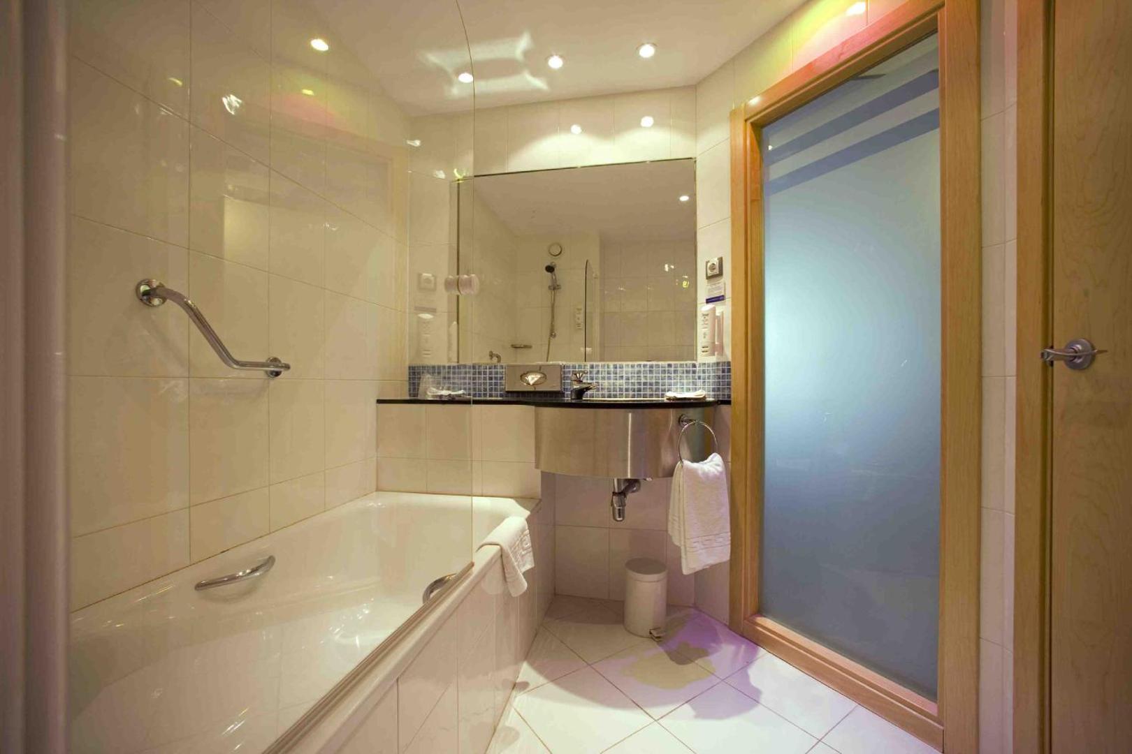 Holiday Inn Express Madrid - Alcobendas Holiday Inn Express Madrid - Alcobendas