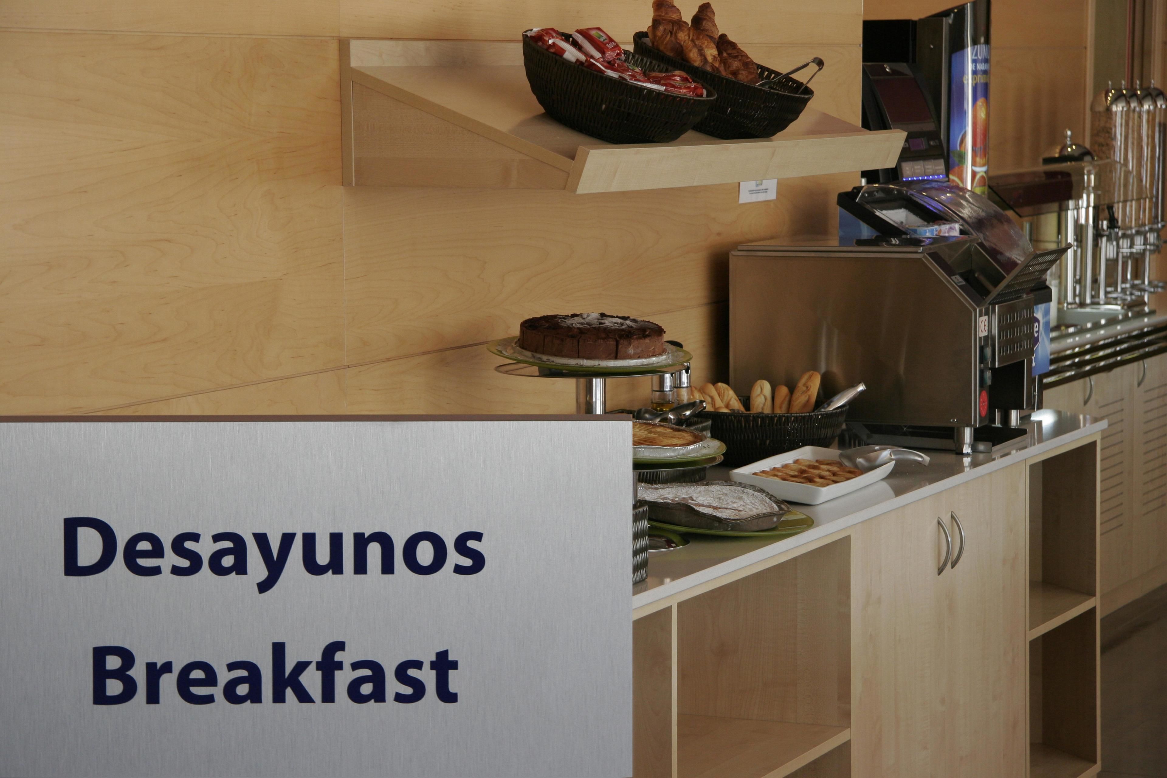 Holiday Inn Express Madrid-Getafe Holiday Inn Express Madrid-Getafe