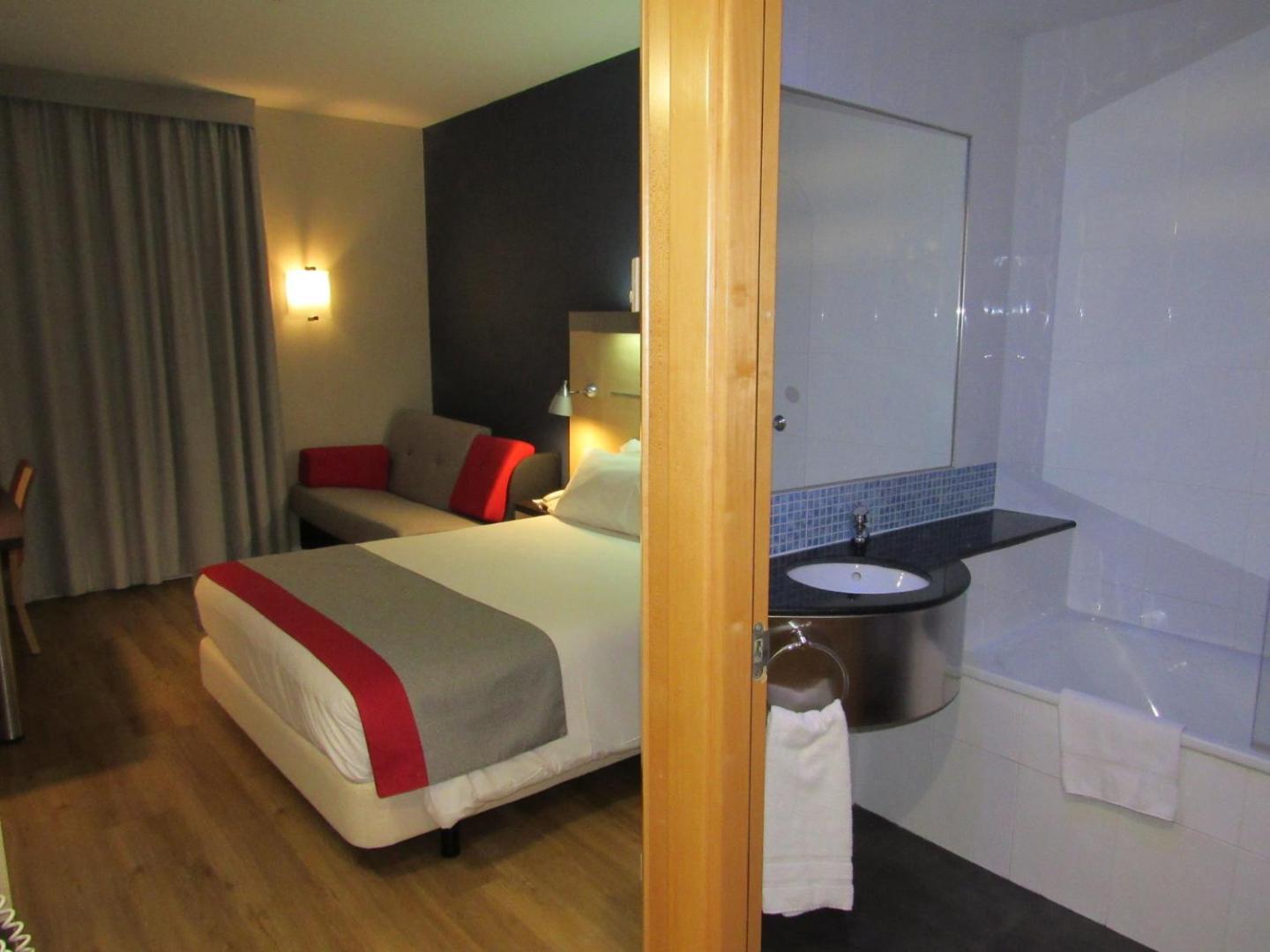 Holiday Inn Express Madrid-Getafe Holiday Inn Express Madrid-Getafe