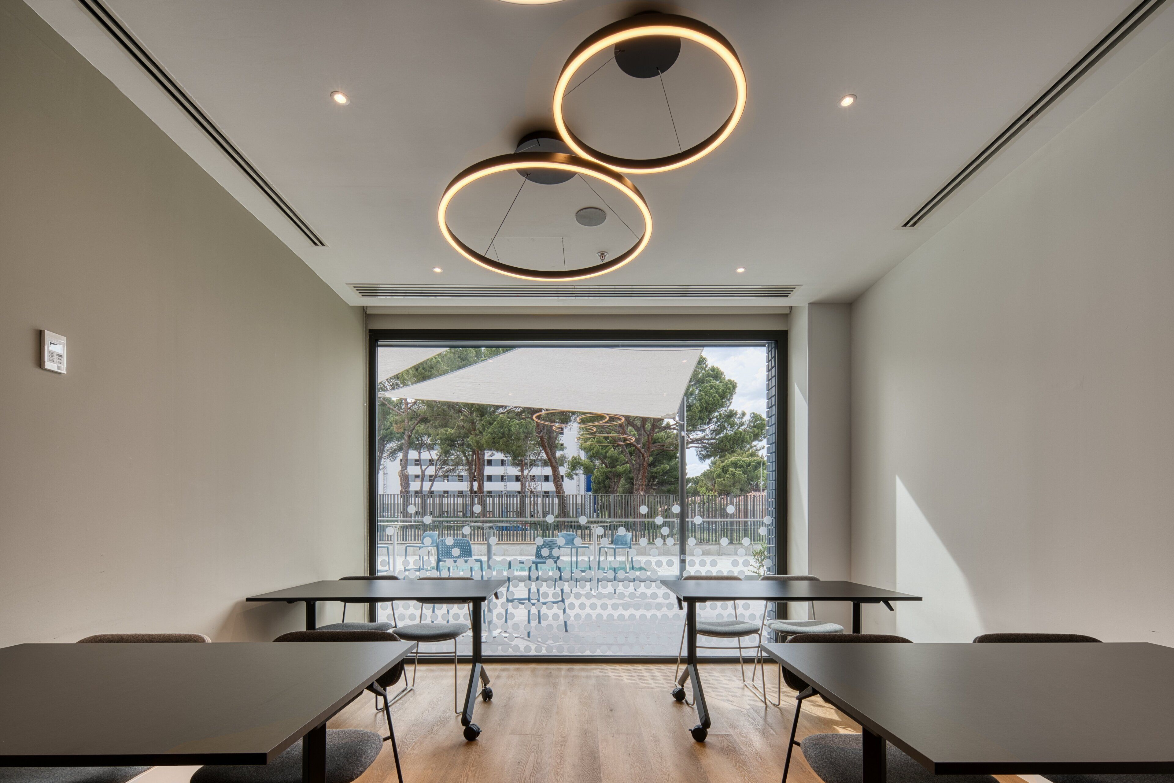 Holiday Inn Express Madrid Airport Holiday Inn Express Madrid Airport