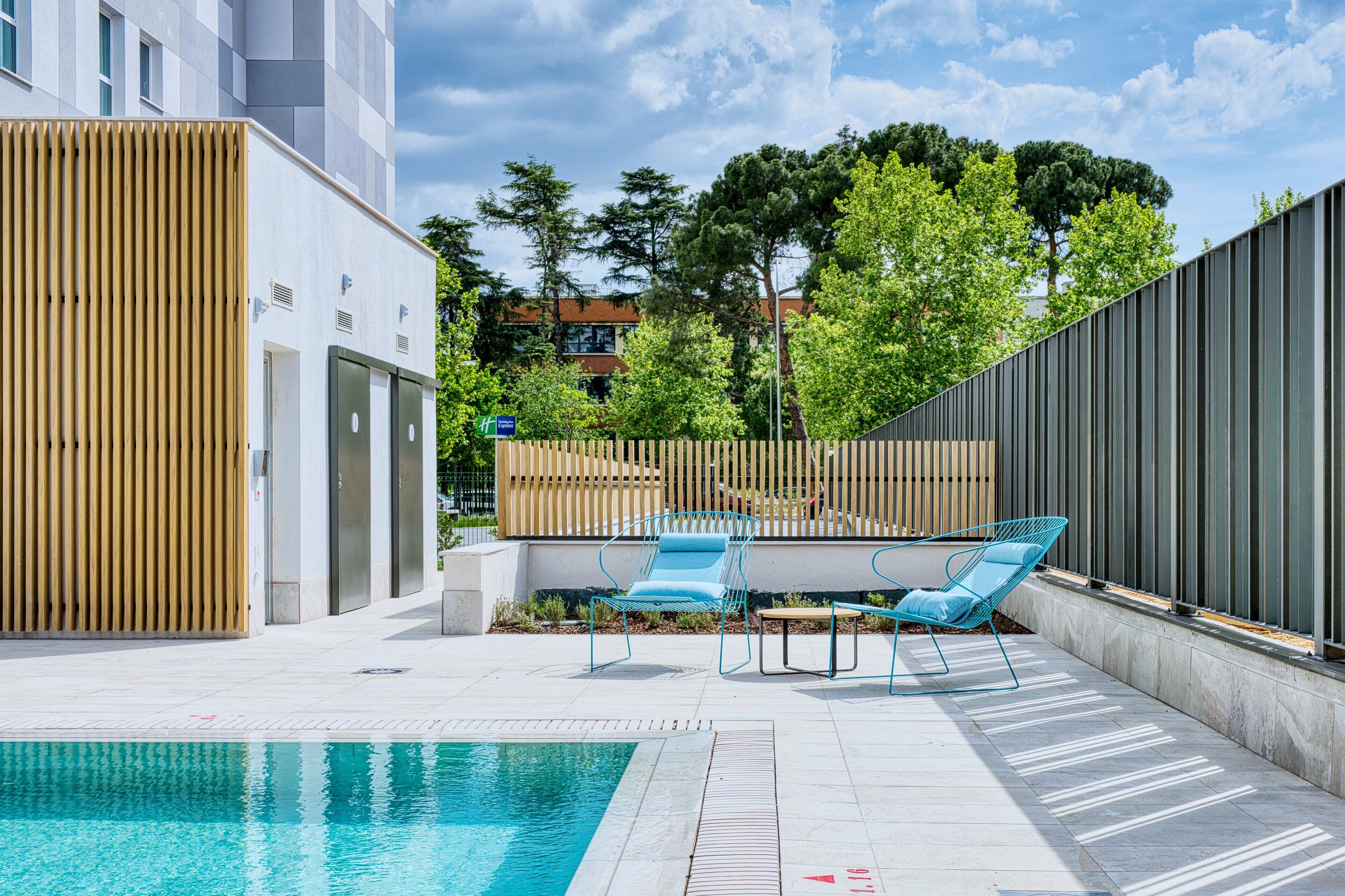 Holiday Inn Express Madrid Airport Holiday Inn Express Madrid Airport