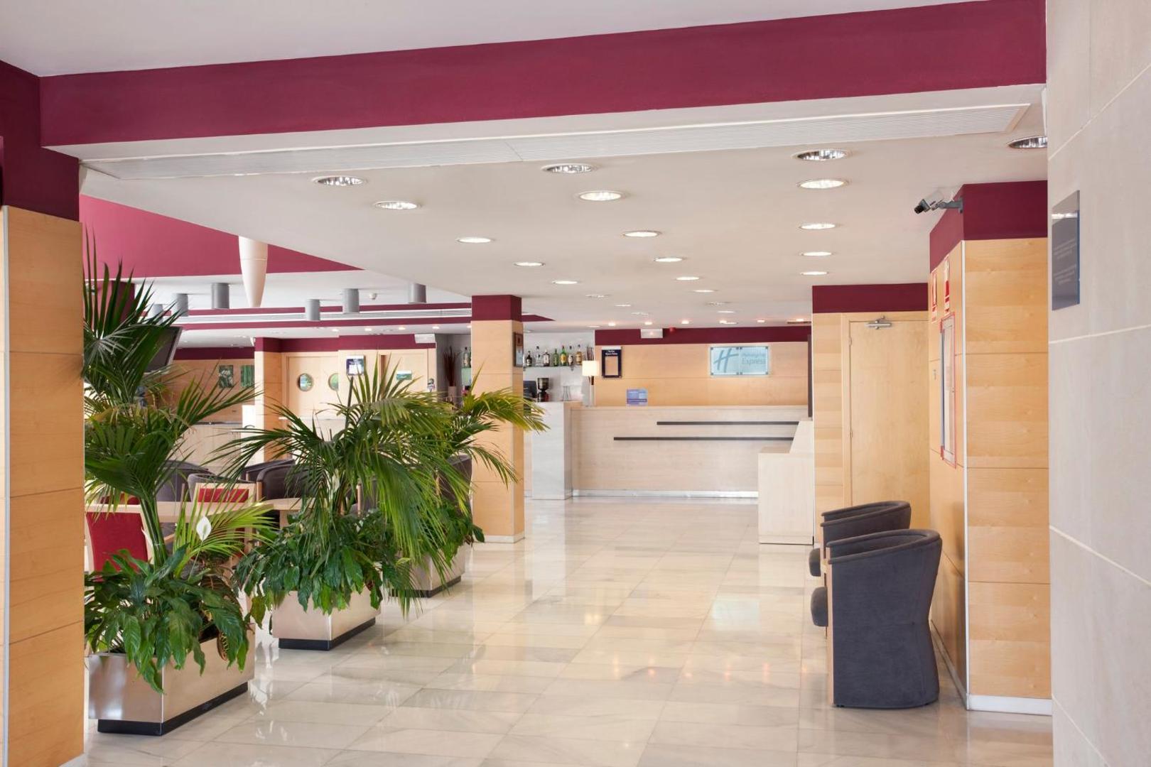 Holiday Inn Express Madrid - Alcorcon Holiday Inn Express Madrid - Alcorcon