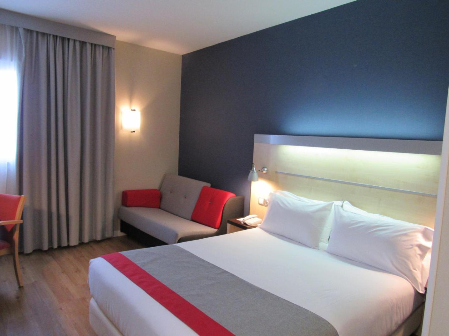 Holiday Inn Express Madrid - Alcorcon Holiday Inn Express Madrid - Alcorcon