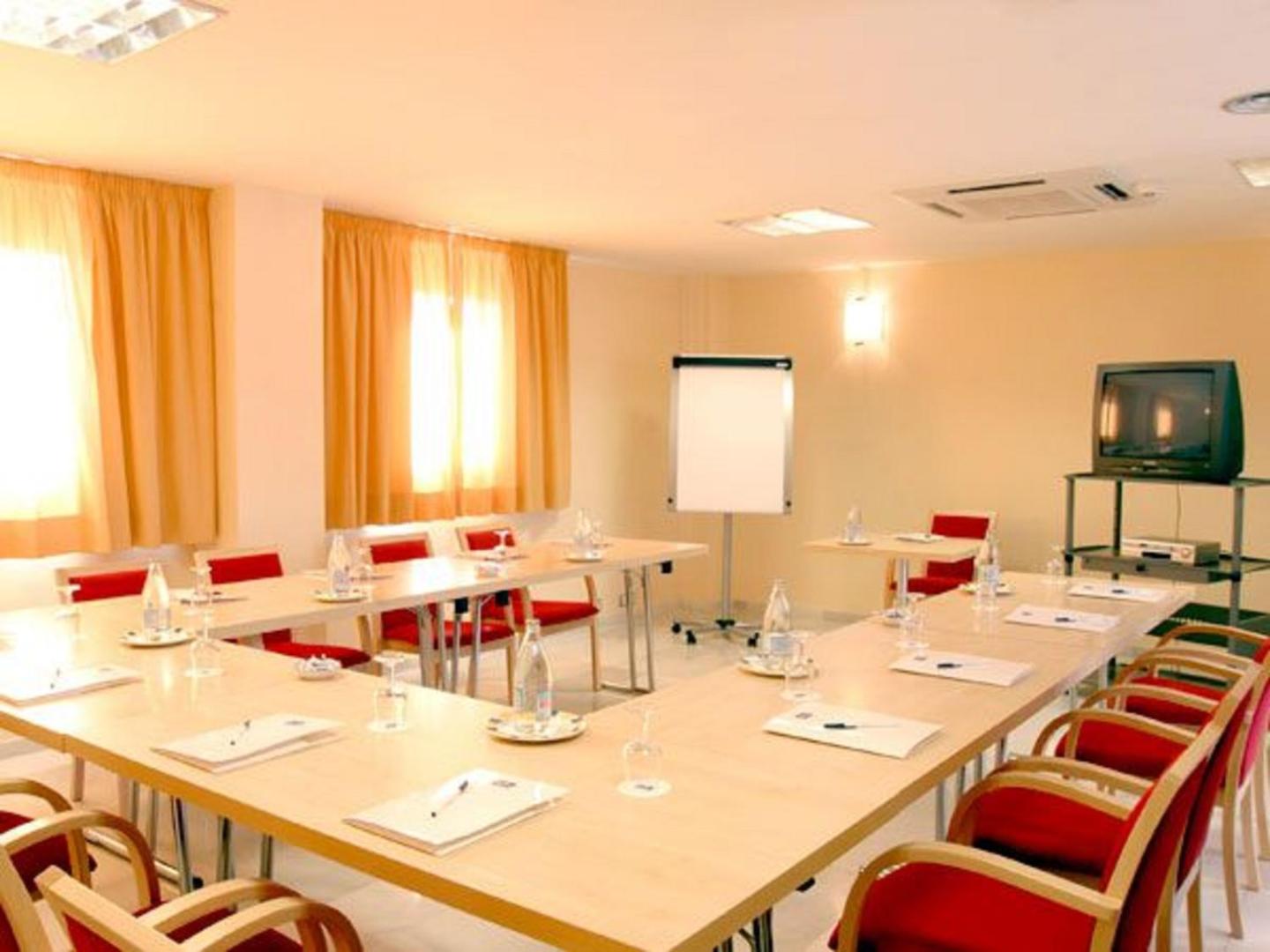 Holiday Inn Express Madrid - Alcorcon Holiday Inn Express Madrid - Alcorcon