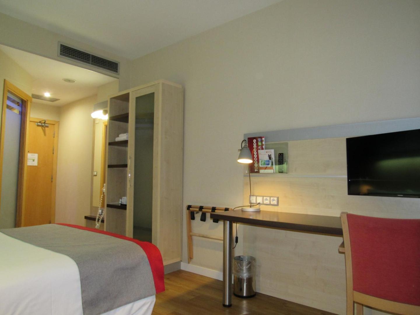 Holiday Inn Express Madrid - Alcorcon Holiday Inn Express Madrid - Alcorcon