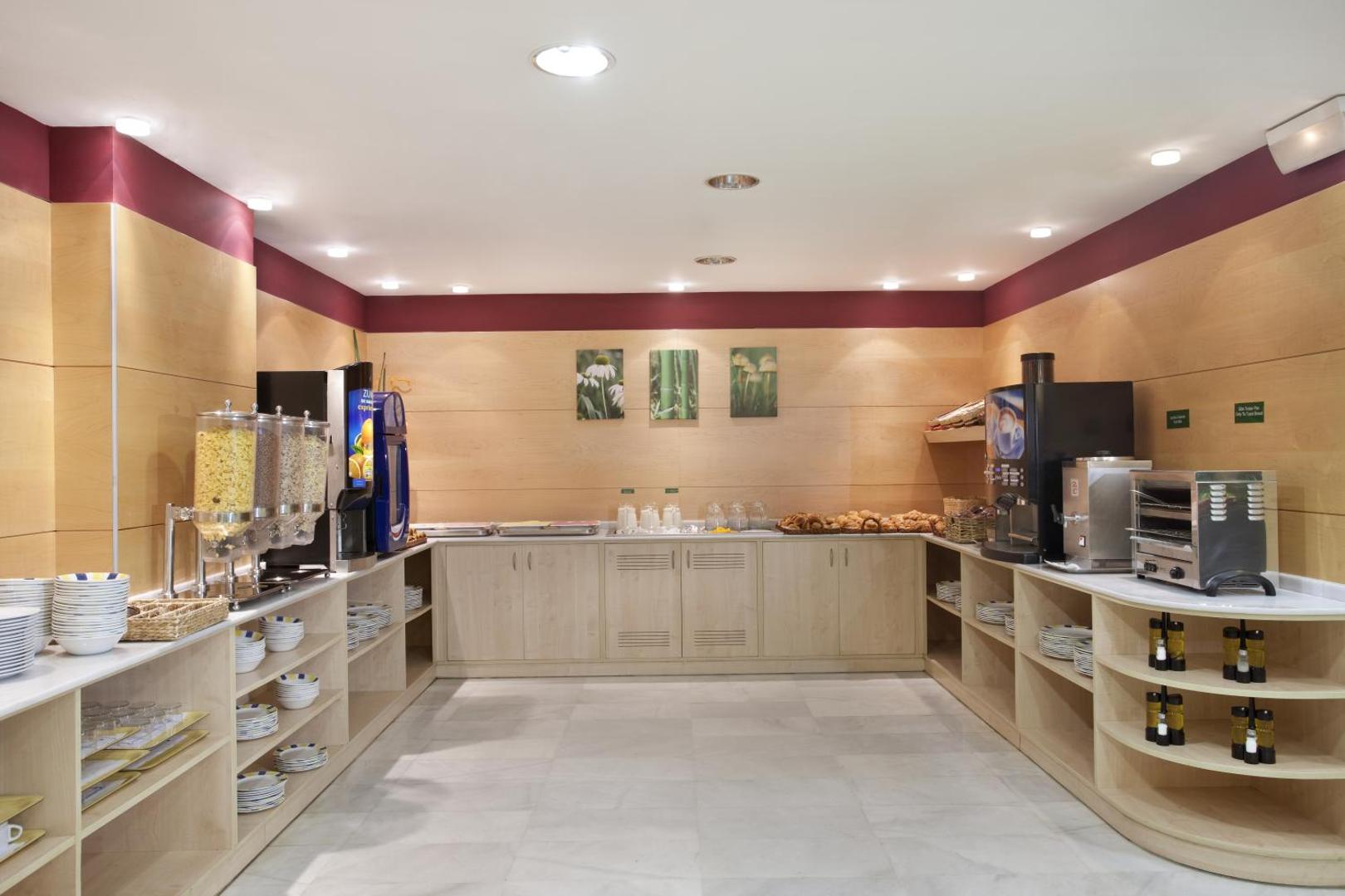 Holiday Inn Express Madrid - Alcorcon Holiday Inn Express Madrid - Alcorcon