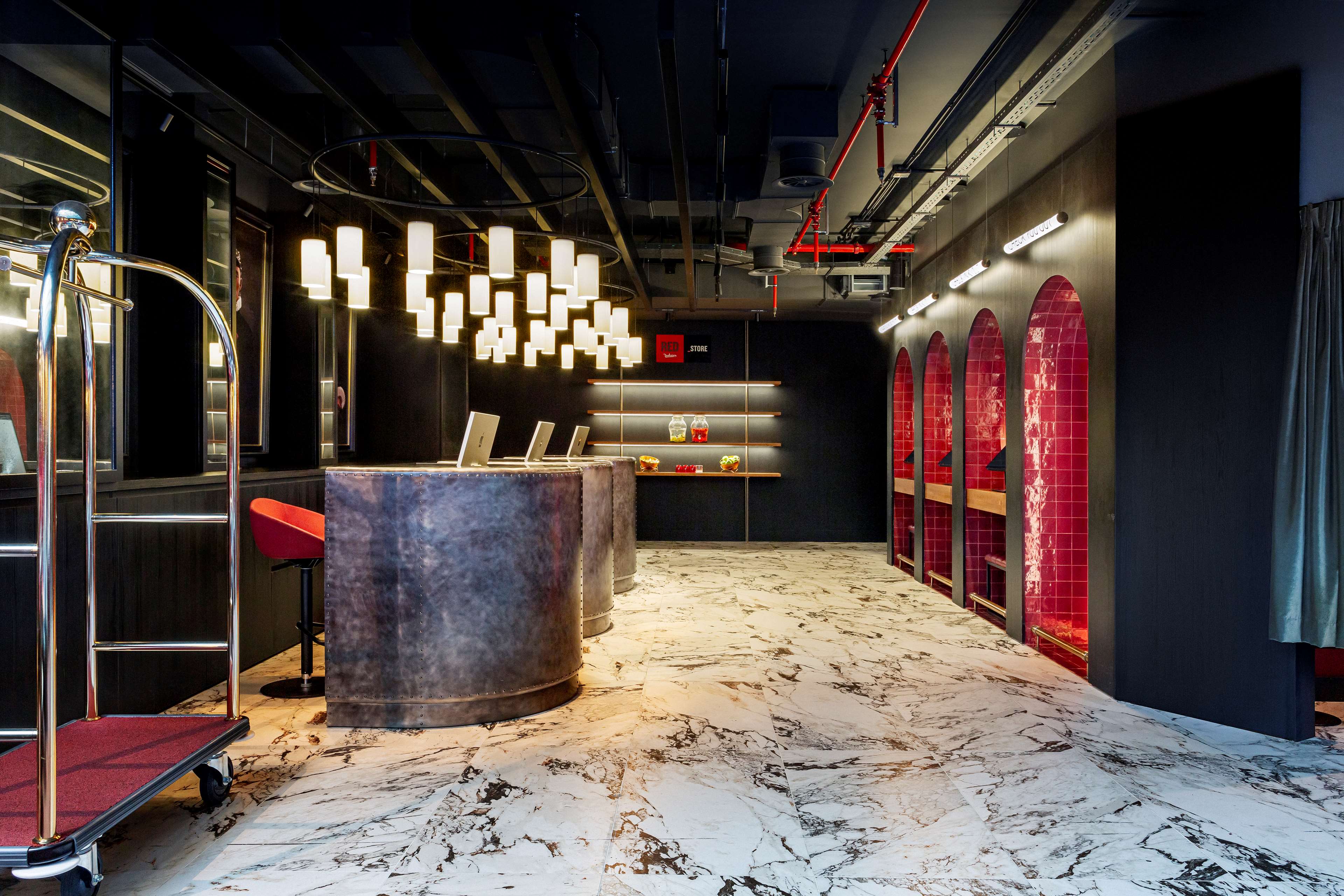 Radisson RED Madrid Radisson RED Madrid