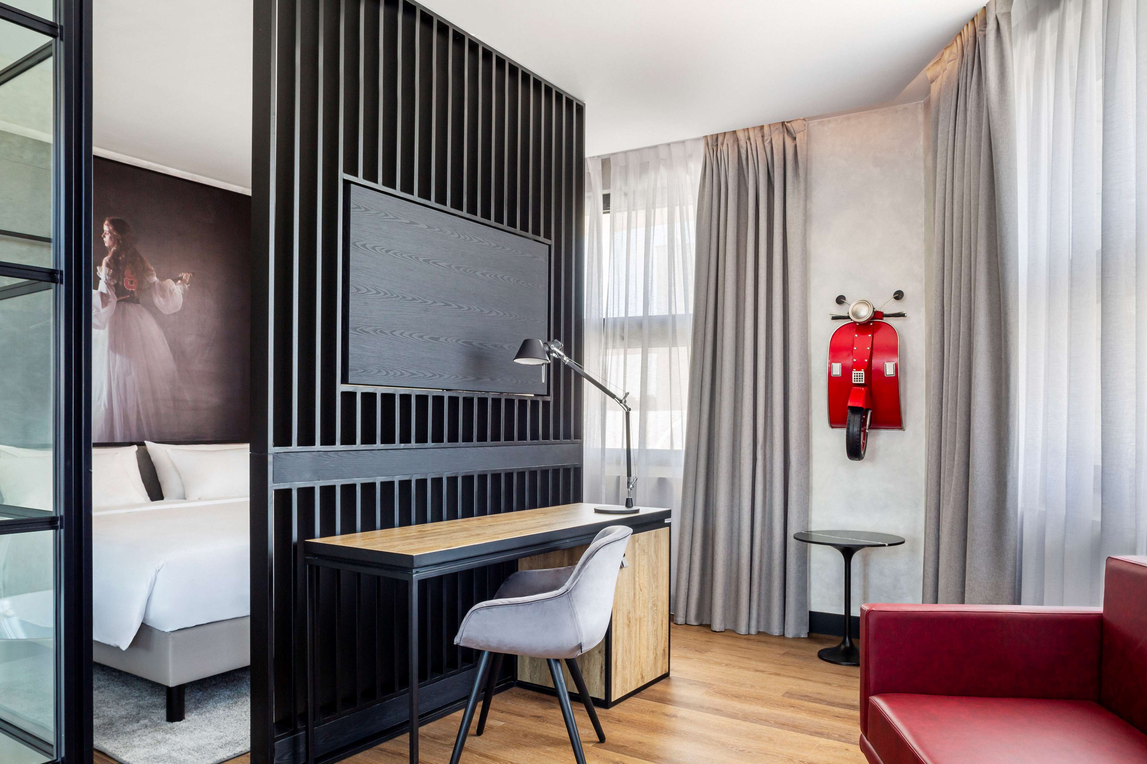Radisson RED Madrid Radisson RED Madrid