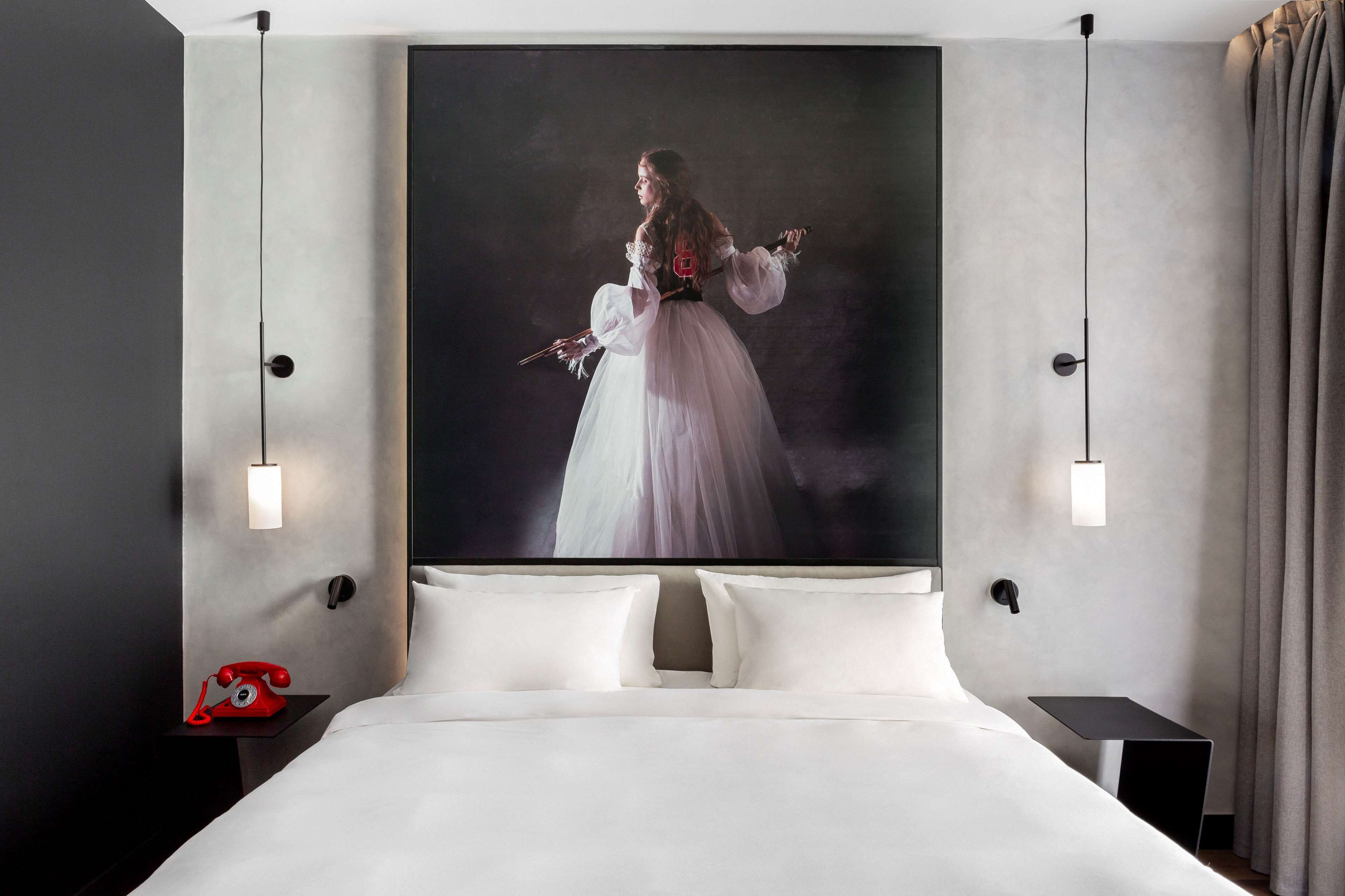 Radisson RED Madrid Radisson RED Madrid