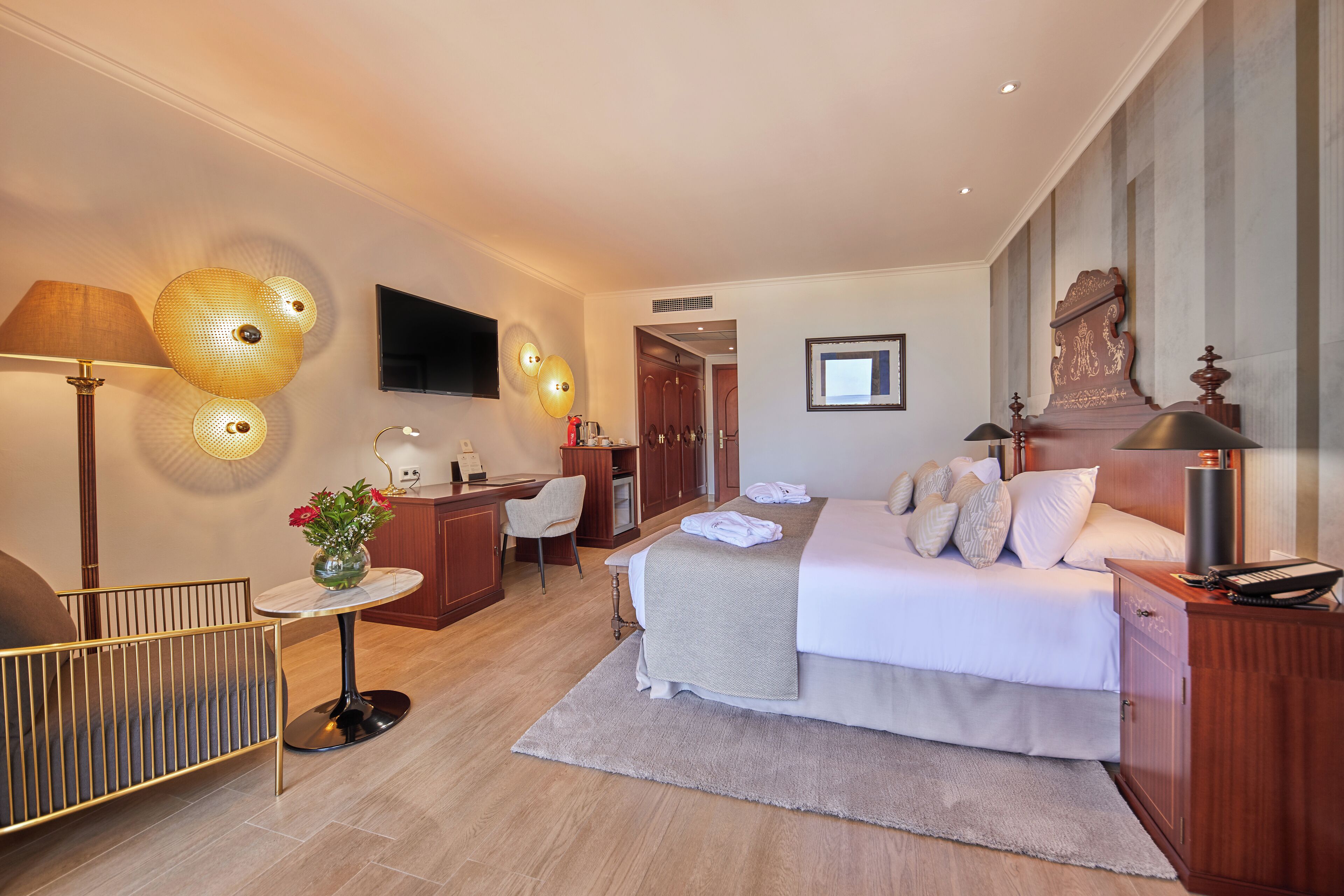Secrets Mallorca Villamil (Adults Only) Secrets Mallorca Villamil (Adults Only)