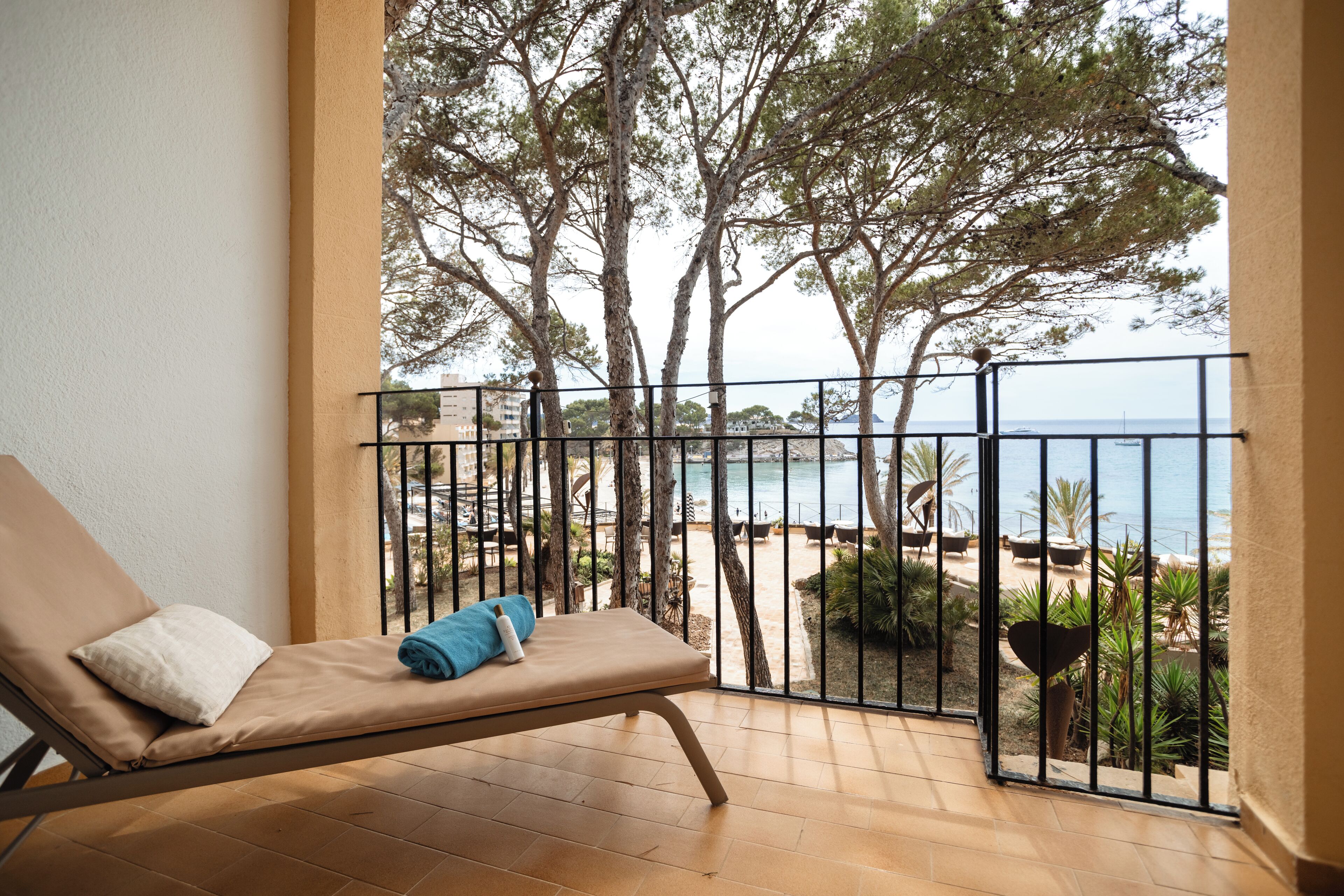 Secrets Mallorca Villamil (Adults Only) Secrets Mallorca Villamil (Adults Only)