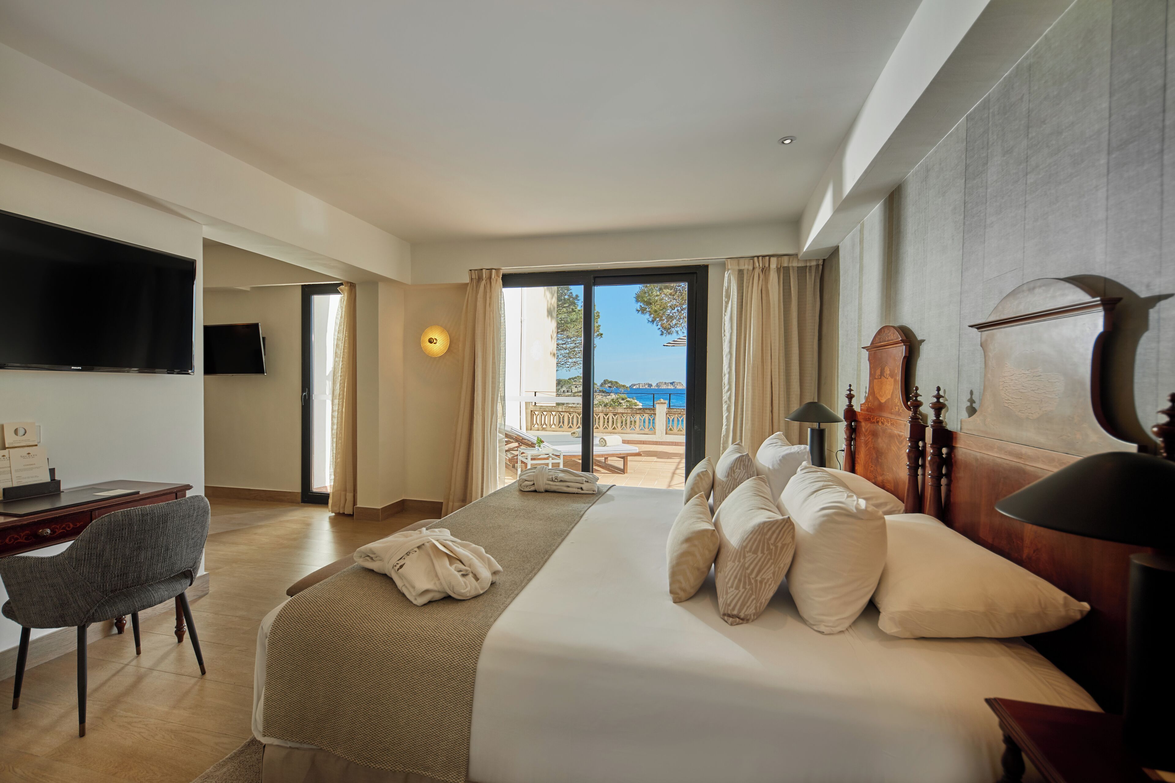 Secrets Mallorca Villamil (Adults Only) Secrets Mallorca Villamil (Adults Only)