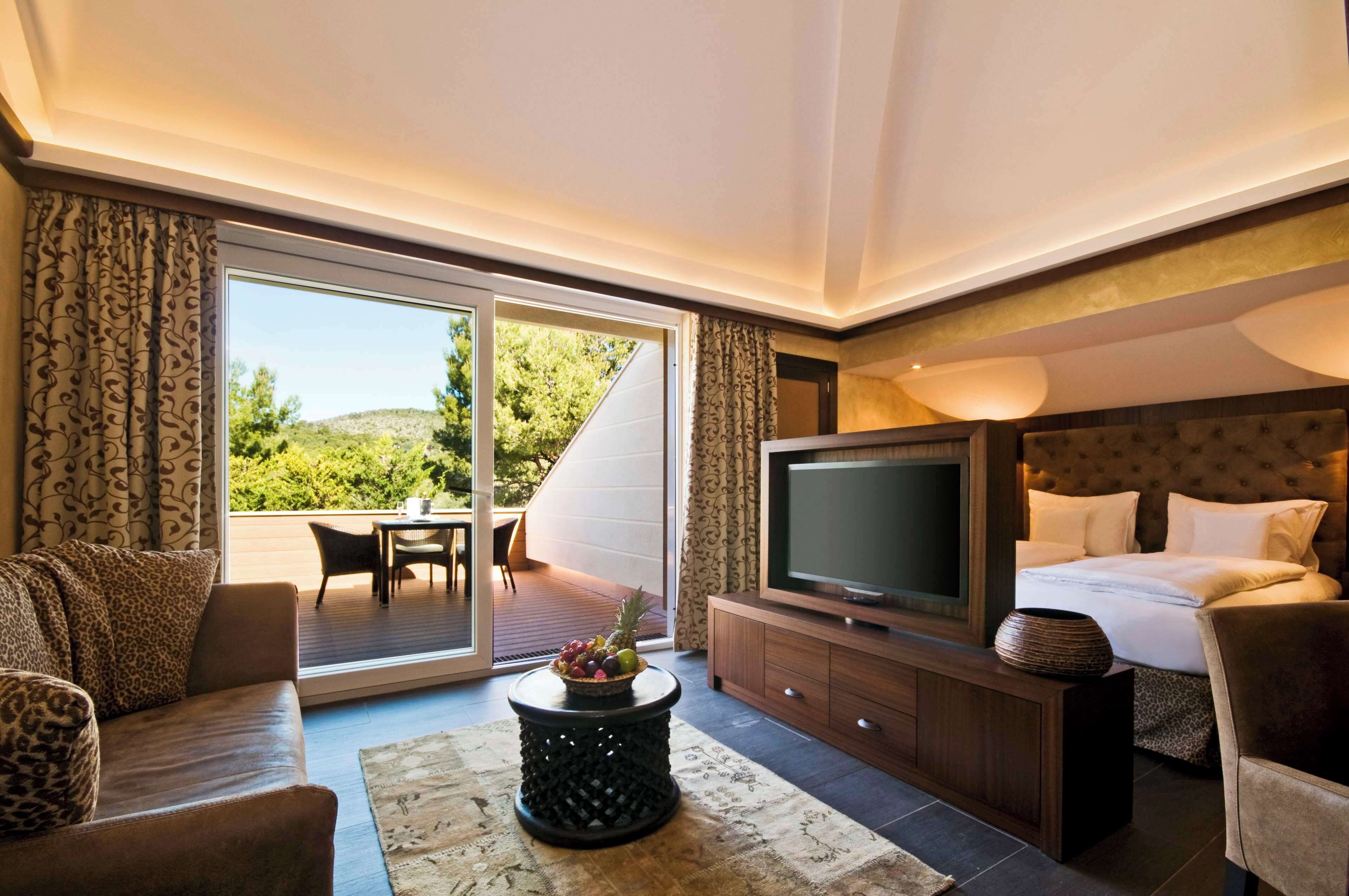 Lindner Hotel Mallorca Portals Nous, part of JdV by Hyatt Lindner Hotel Mallorca Portals Nous, part of JdV by Hyatt