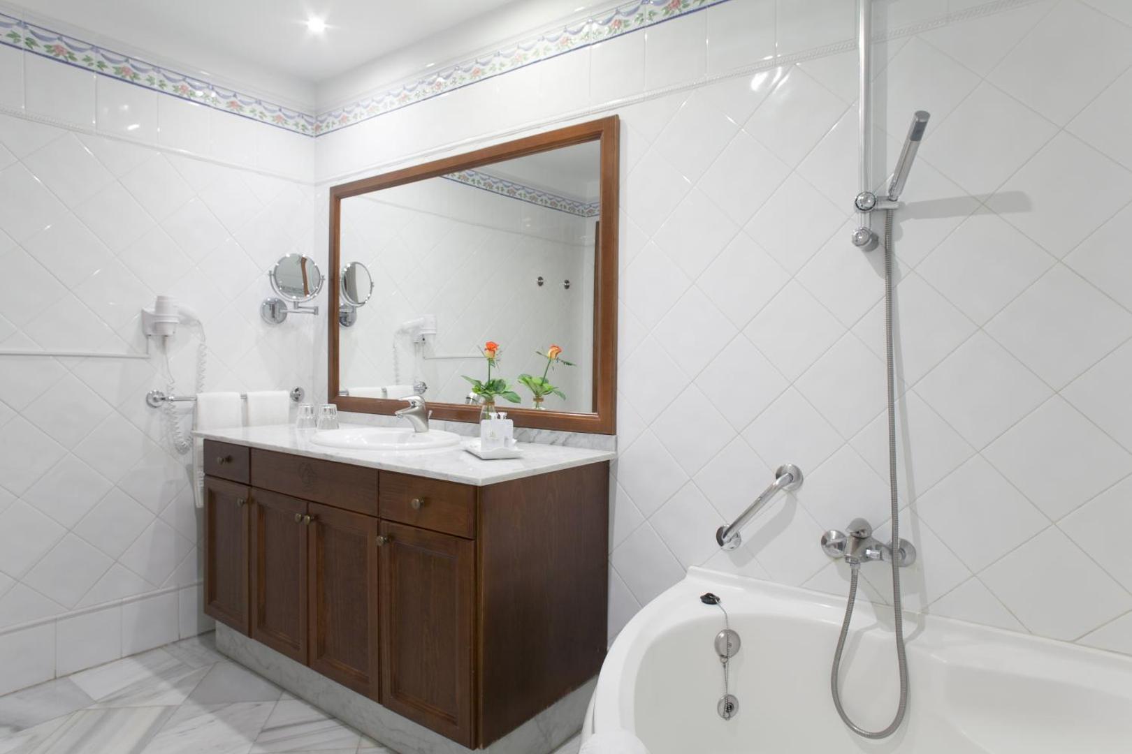 Hotel Las Águilas Tenerife Affiliated by Meliá