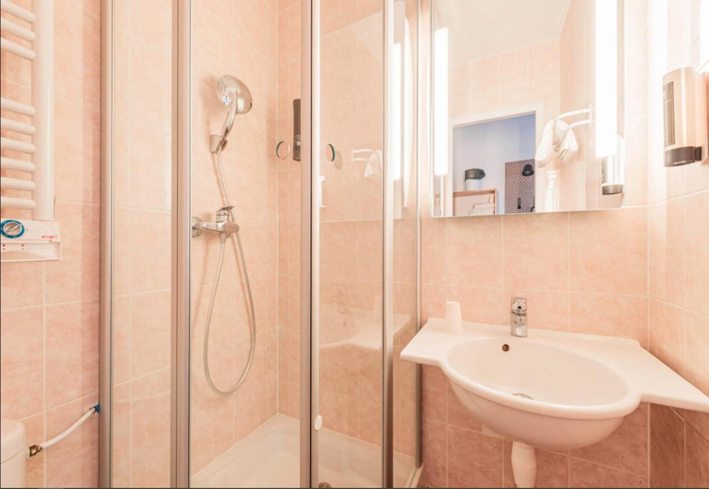 B&B HOTEL Strasbourg Aéroport B&B HOTEL Strasbourg Aéroport