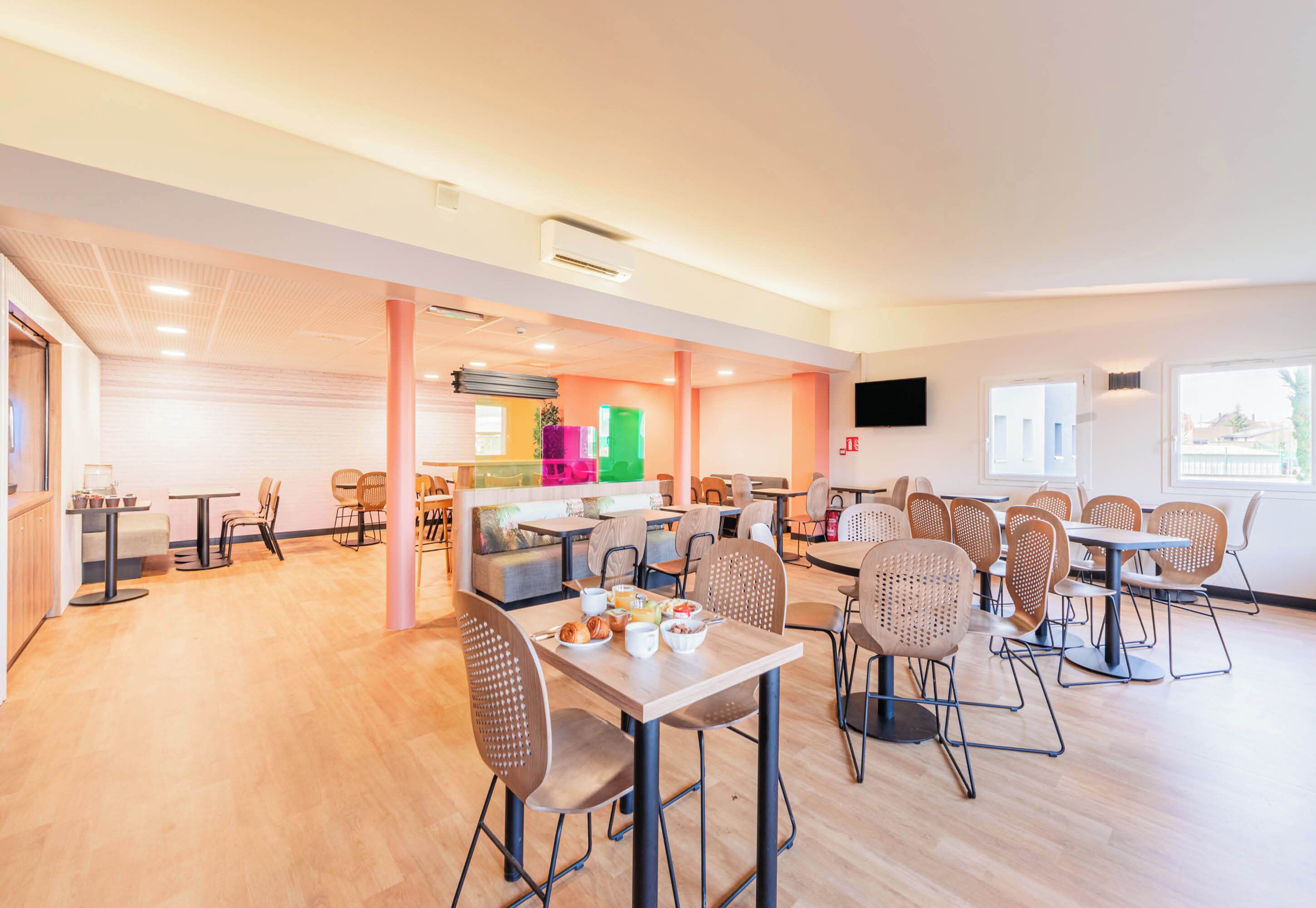 B&B HOTEL Strasbourg Aéroport B&B HOTEL Strasbourg Aéroport