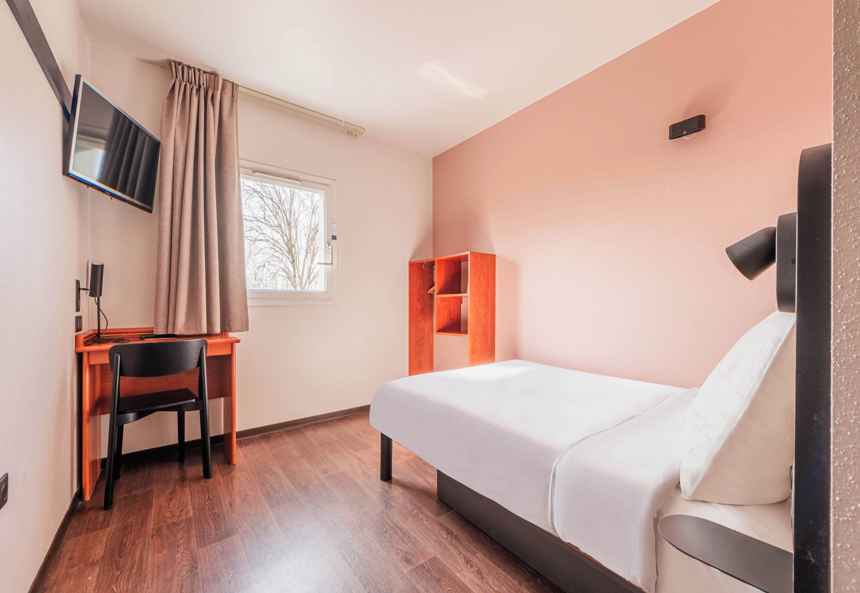 B&B HOTEL Strasbourg Aéroport B&B HOTEL Strasbourg Aéroport