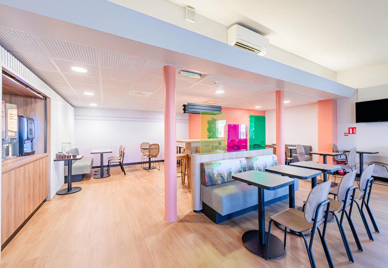 B&B HOTEL Strasbourg Aéroport B&B HOTEL Strasbourg Aéroport