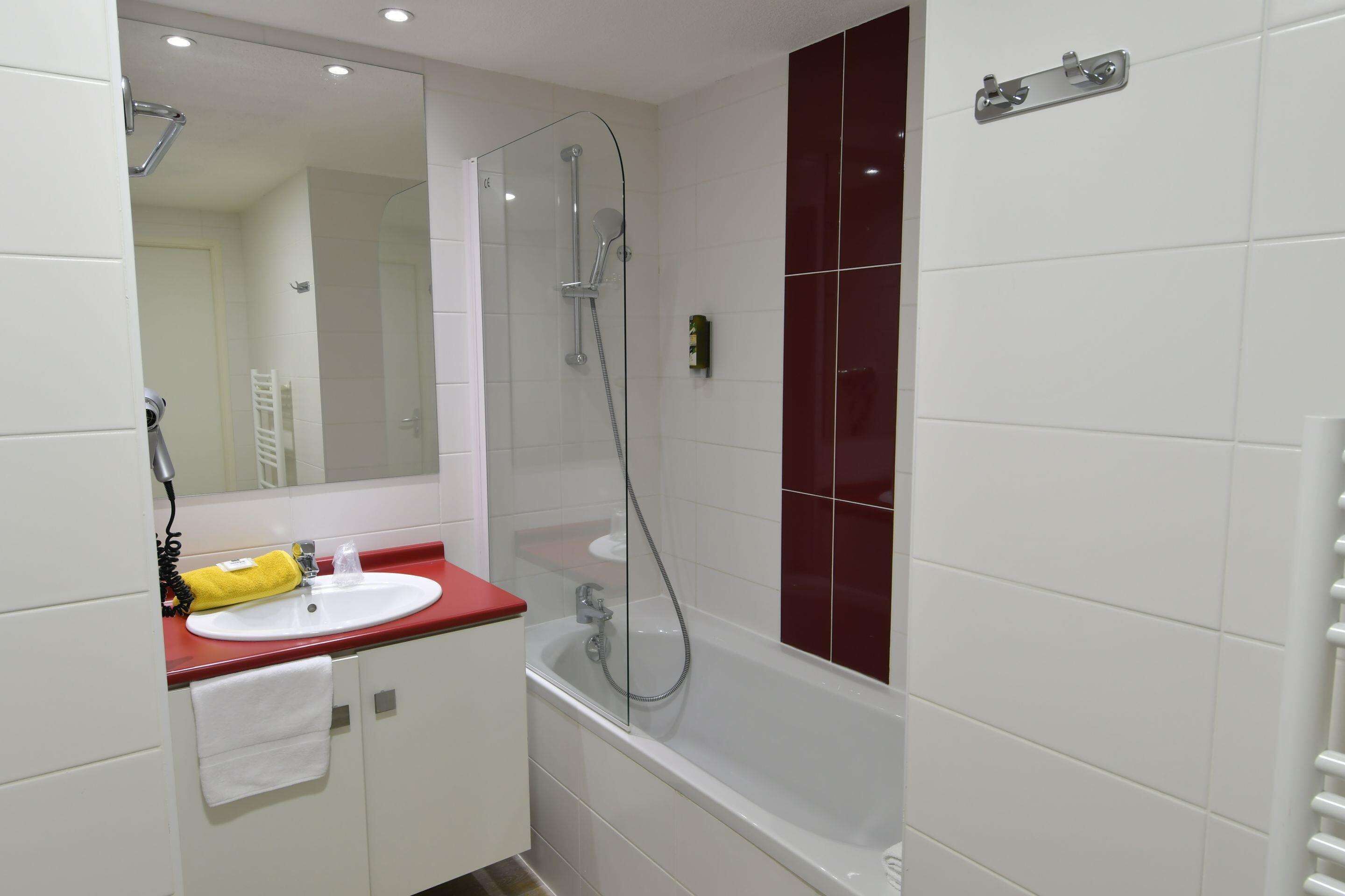 Appart-Hotel Mer & Golf City Bordeaux Bassins a Flot Appart-Hotel Mer & Golf City Bordeaux Bassins a Flot
