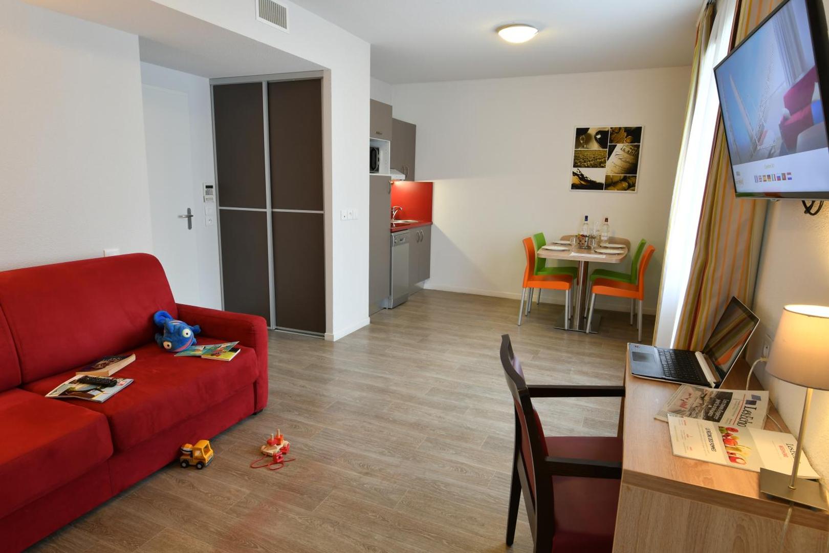 Appart-Hotel Mer & Golf City Bordeaux Bassins a Flot Appart-Hotel Mer & Golf City Bordeaux Bassins a Flot