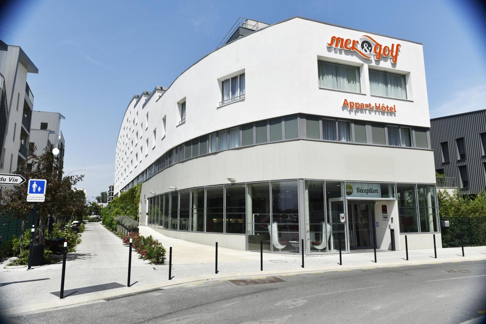 Appart-Hotel Mer & Golf City Bordeaux Bassins a Flot Appart-Hotel Mer & Golf City Bordeaux Bassins a Flot