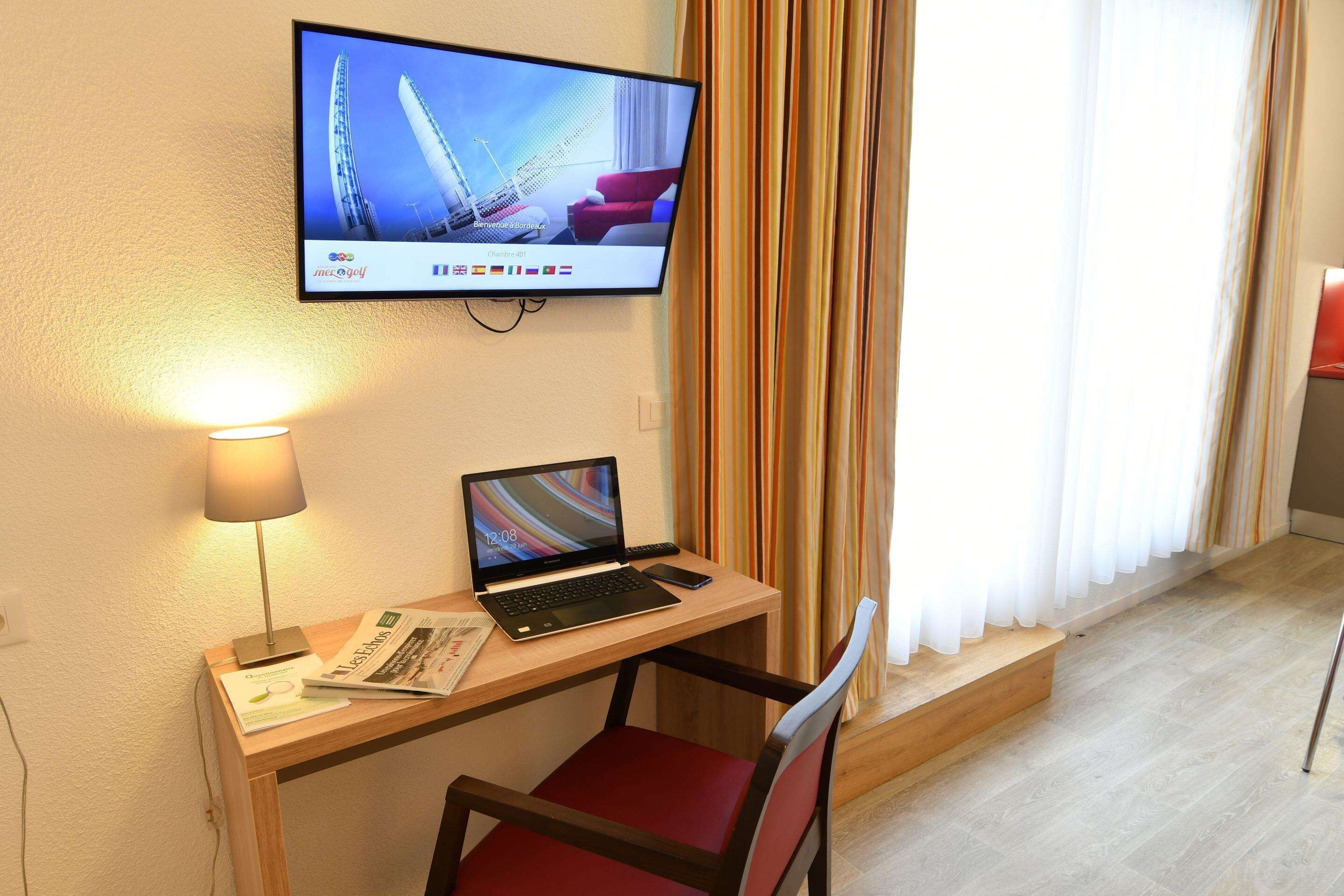 Appart-Hotel Mer & Golf City Bordeaux Bassins a Flot Appart-Hotel Mer & Golf City Bordeaux Bassins a Flot