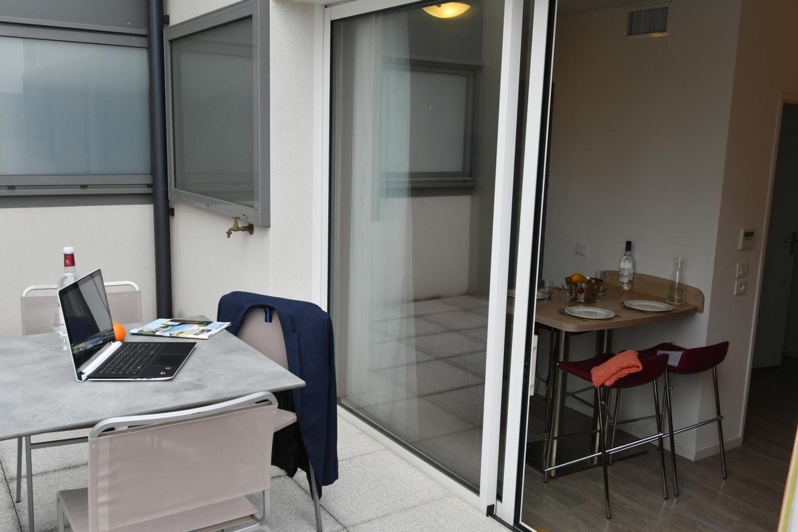 Appart-Hotel Mer & Golf City Bordeaux Bassins a Flot Appart-Hotel Mer & Golf City Bordeaux Bassins a Flot