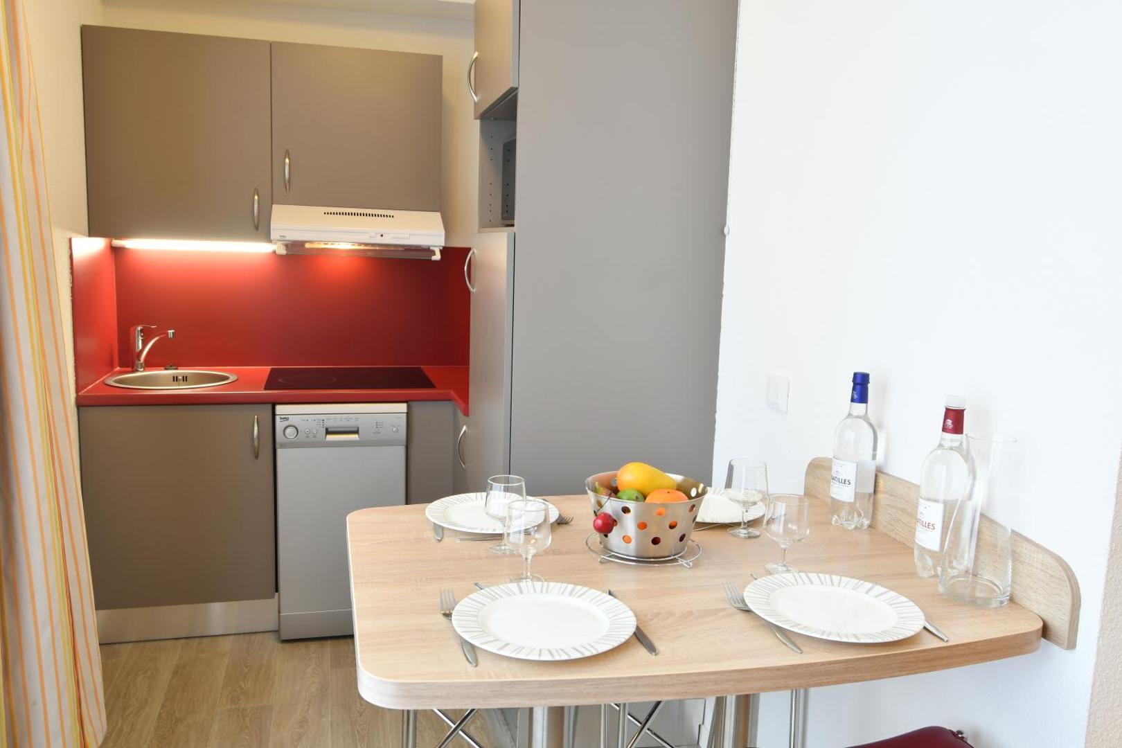 Appart-Hotel Mer & Golf City Bordeaux Bassins a Flot Appart-Hotel Mer & Golf City Bordeaux Bassins a Flot
