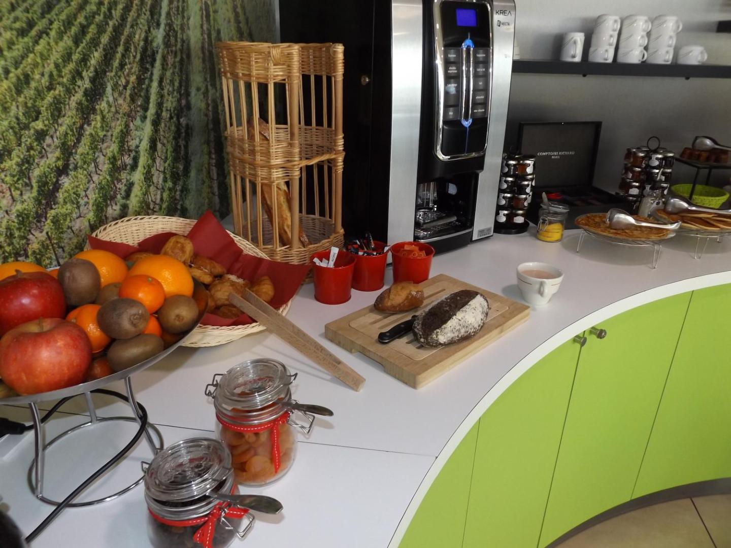 Appart-Hotel Mer & Golf City Bordeaux Bassins a Flot Appart-Hotel Mer & Golf City Bordeaux Bassins a Flot