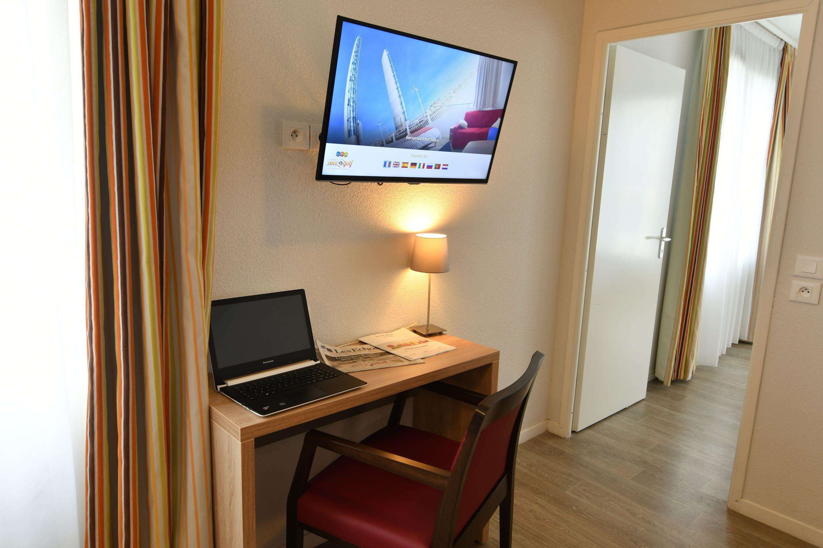 Appart-Hotel Mer & Golf City Bordeaux Bassins a Flot Appart-Hotel Mer & Golf City Bordeaux Bassins a Flot