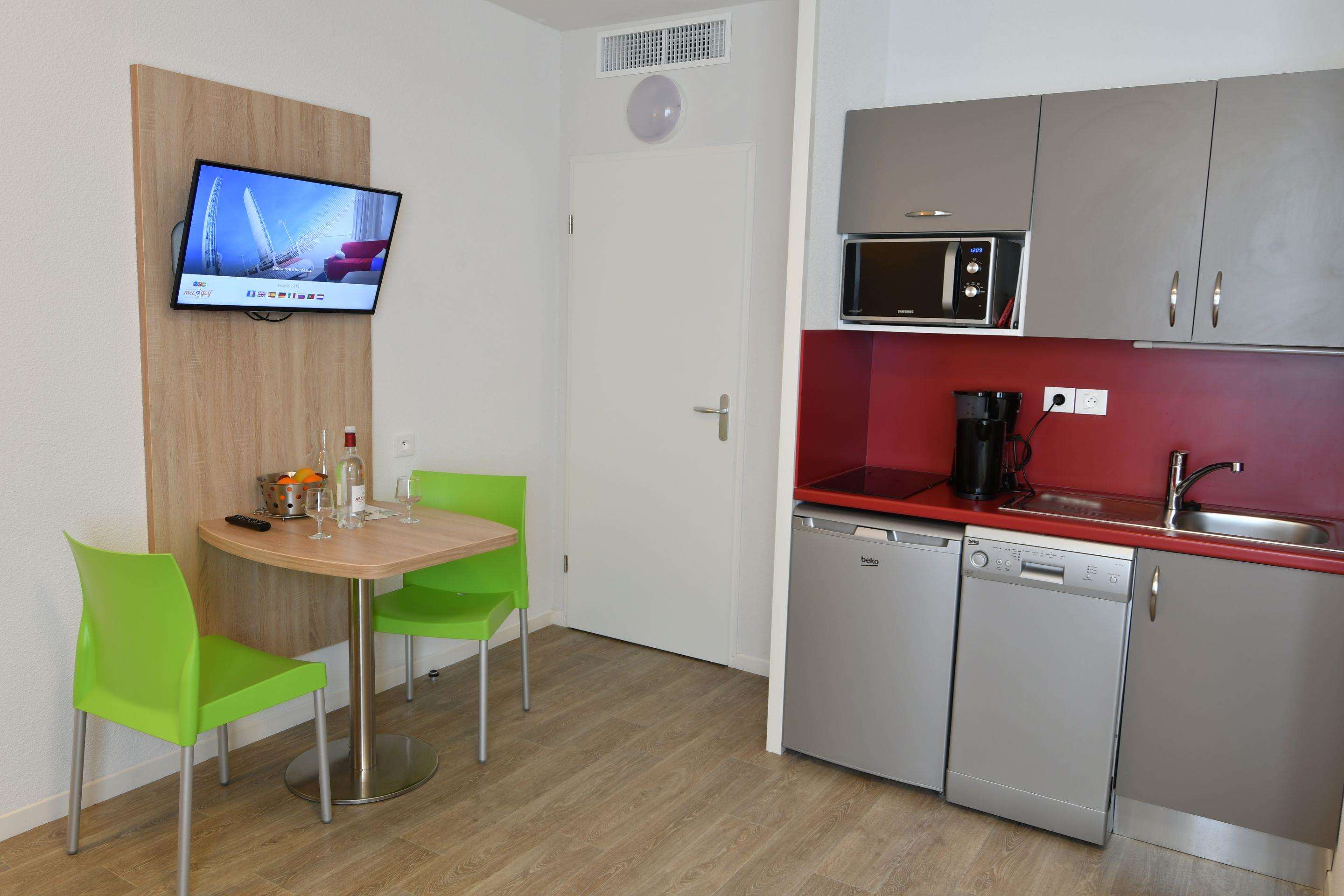 Appart-Hotel Mer & Golf City Bordeaux Bassins a Flot Appart-Hotel Mer & Golf City Bordeaux Bassins a Flot