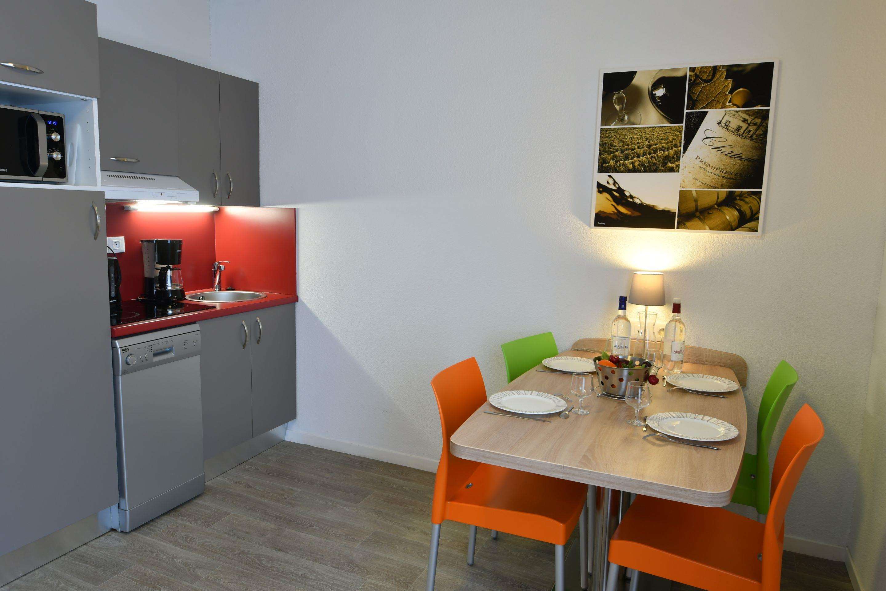 Appart-Hotel Mer & Golf City Bordeaux Bassins a Flot Appart-Hotel Mer & Golf City Bordeaux Bassins a Flot