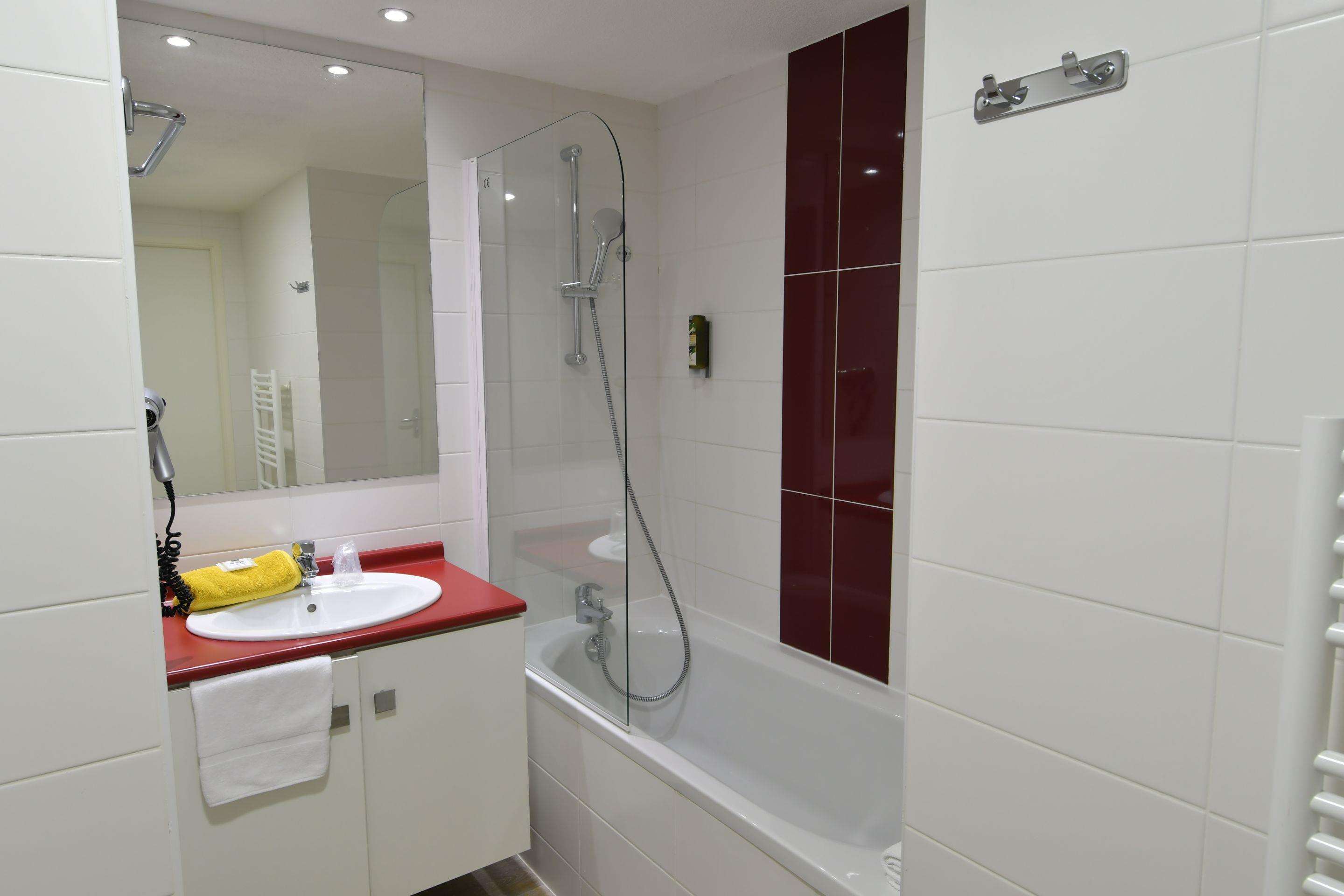 Appart-Hotel Mer & Golf City Bordeaux Bassins a Flot Appart-Hotel Mer & Golf City Bordeaux Bassins a Flot