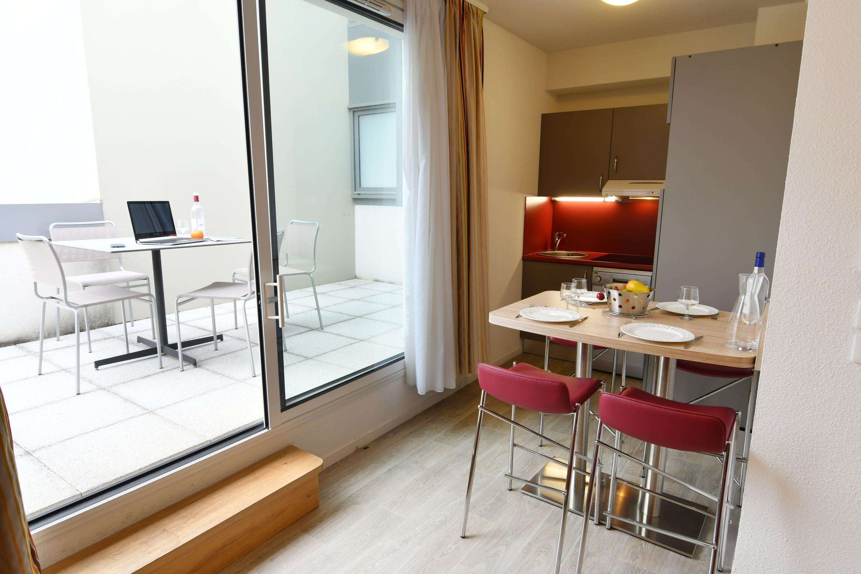 Appart-Hotel Mer & Golf City Bordeaux Bassins a Flot Appart-Hotel Mer & Golf City Bordeaux Bassins a Flot