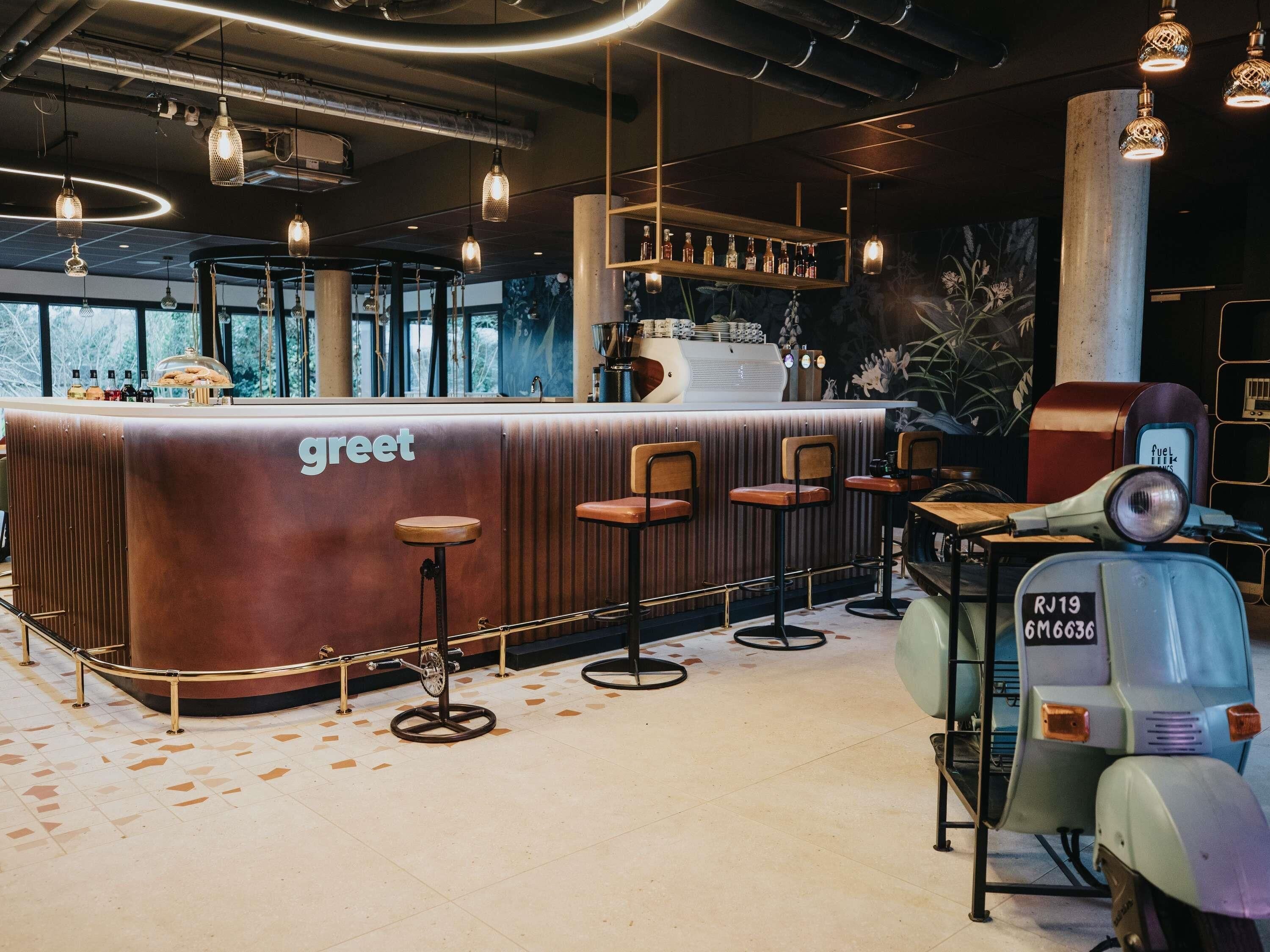 greet Hotel Brest Aéroport