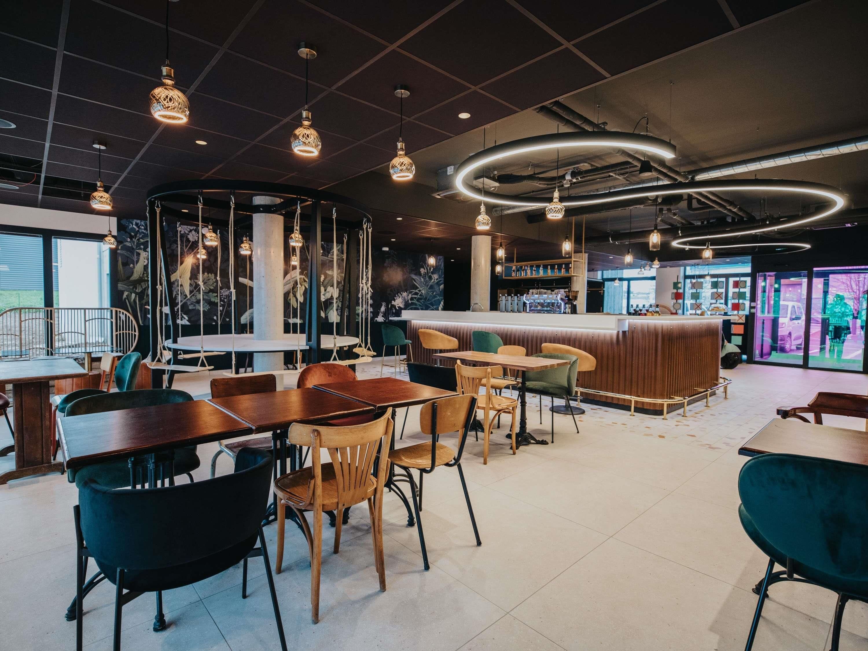 greet Hotel Brest Aéroport