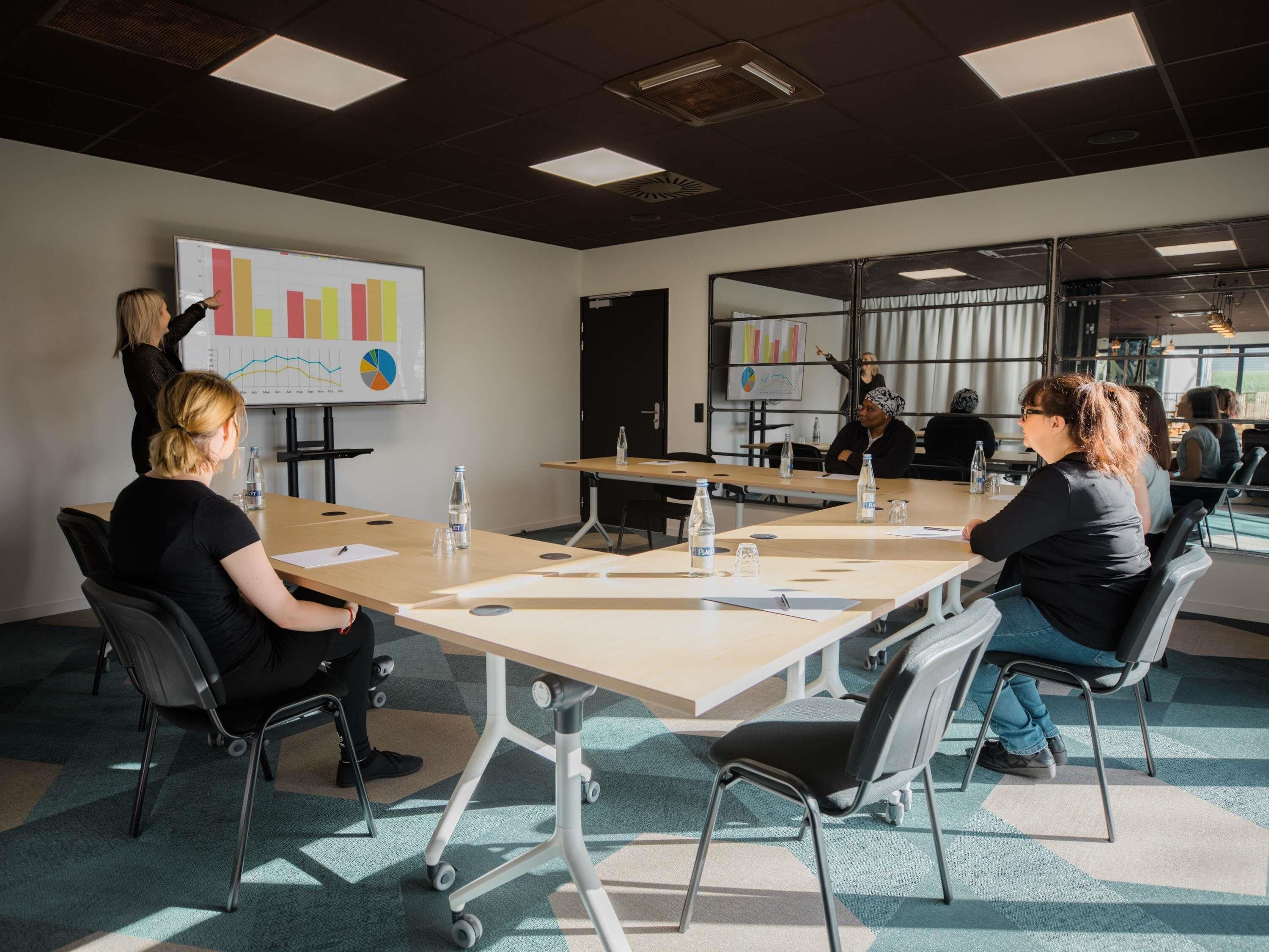 greet Hotel Brest Aéroport