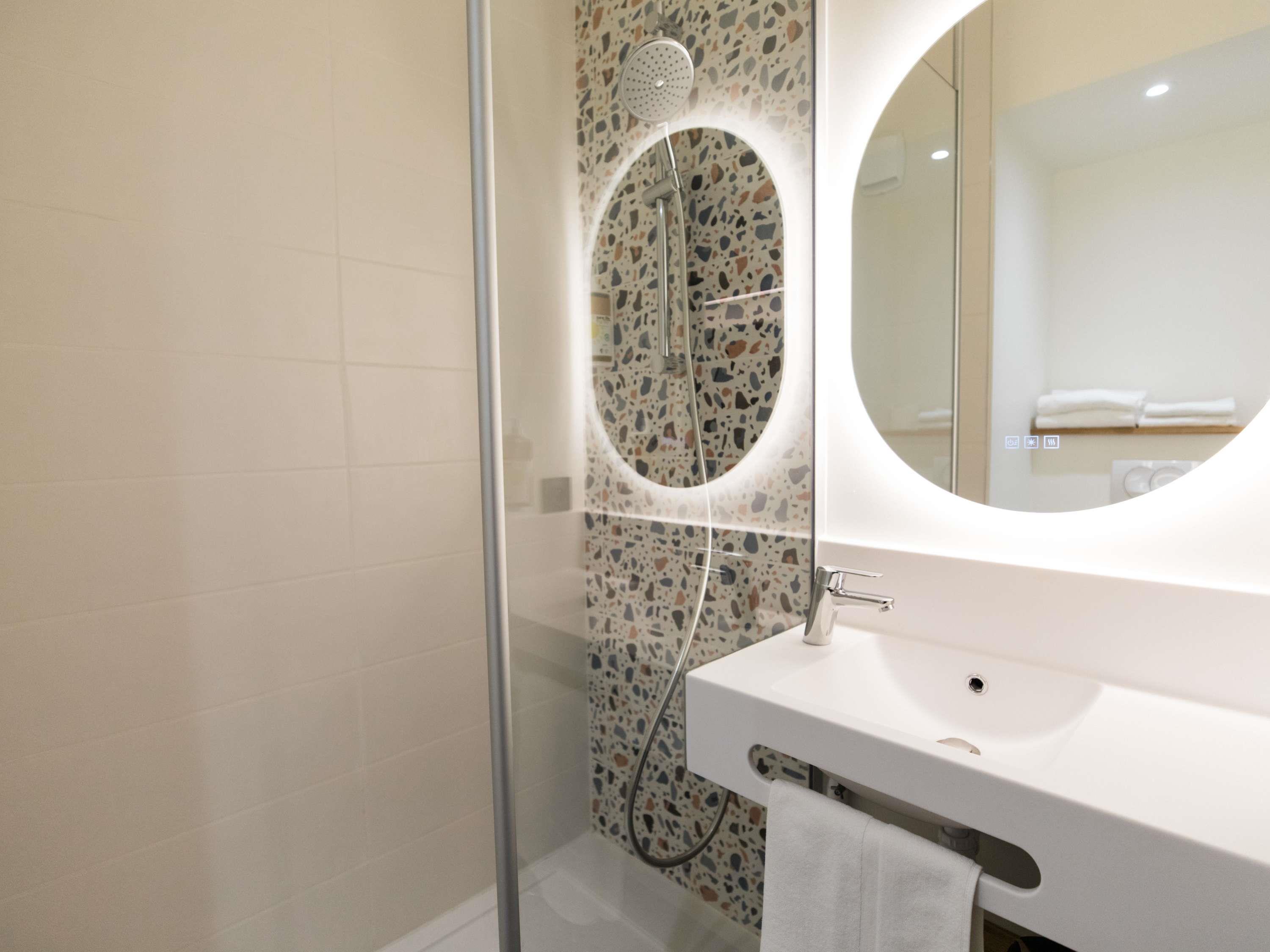 greet Hotel Brest Aéroport