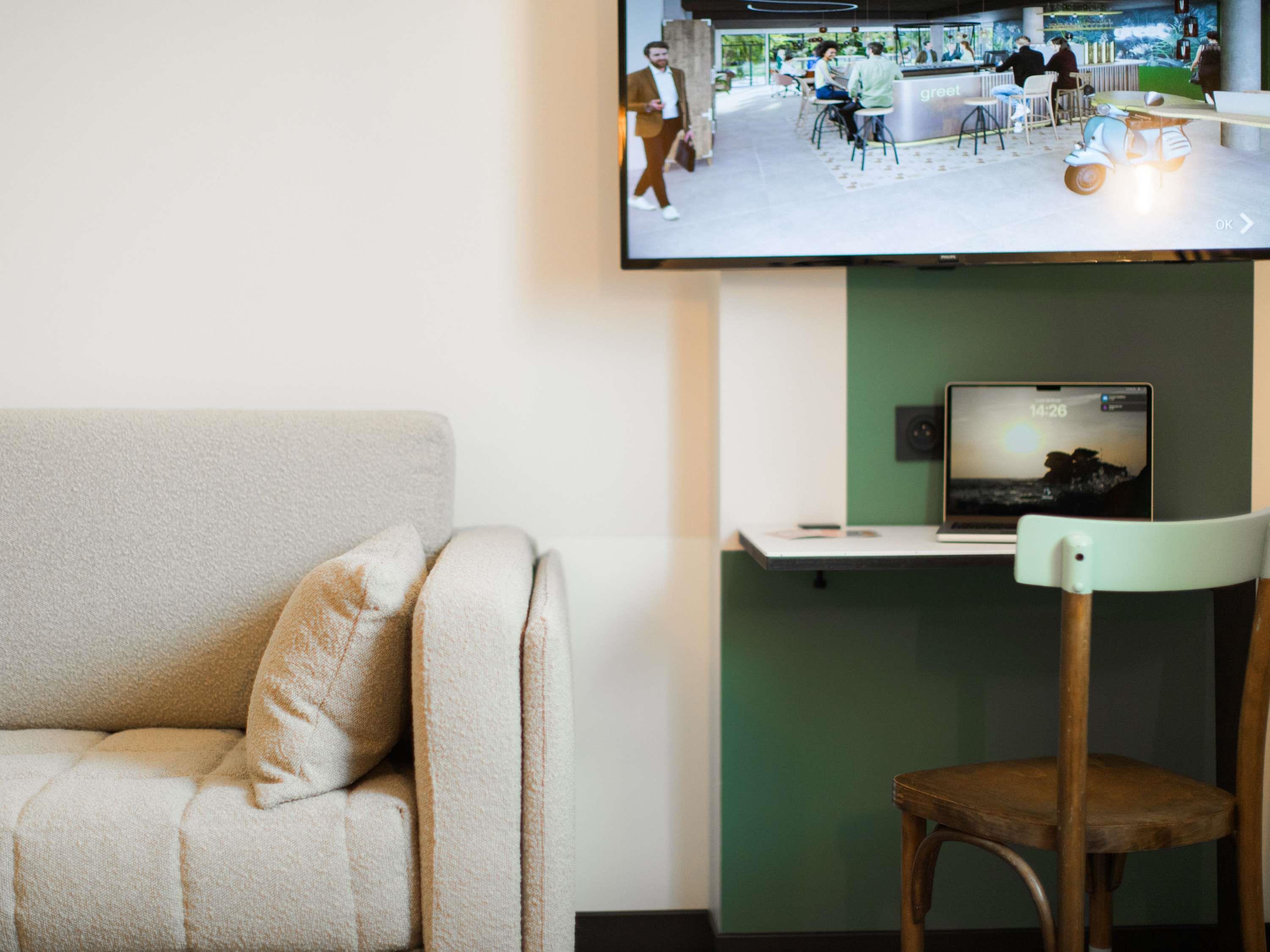 greet Hotel Brest Aéroport