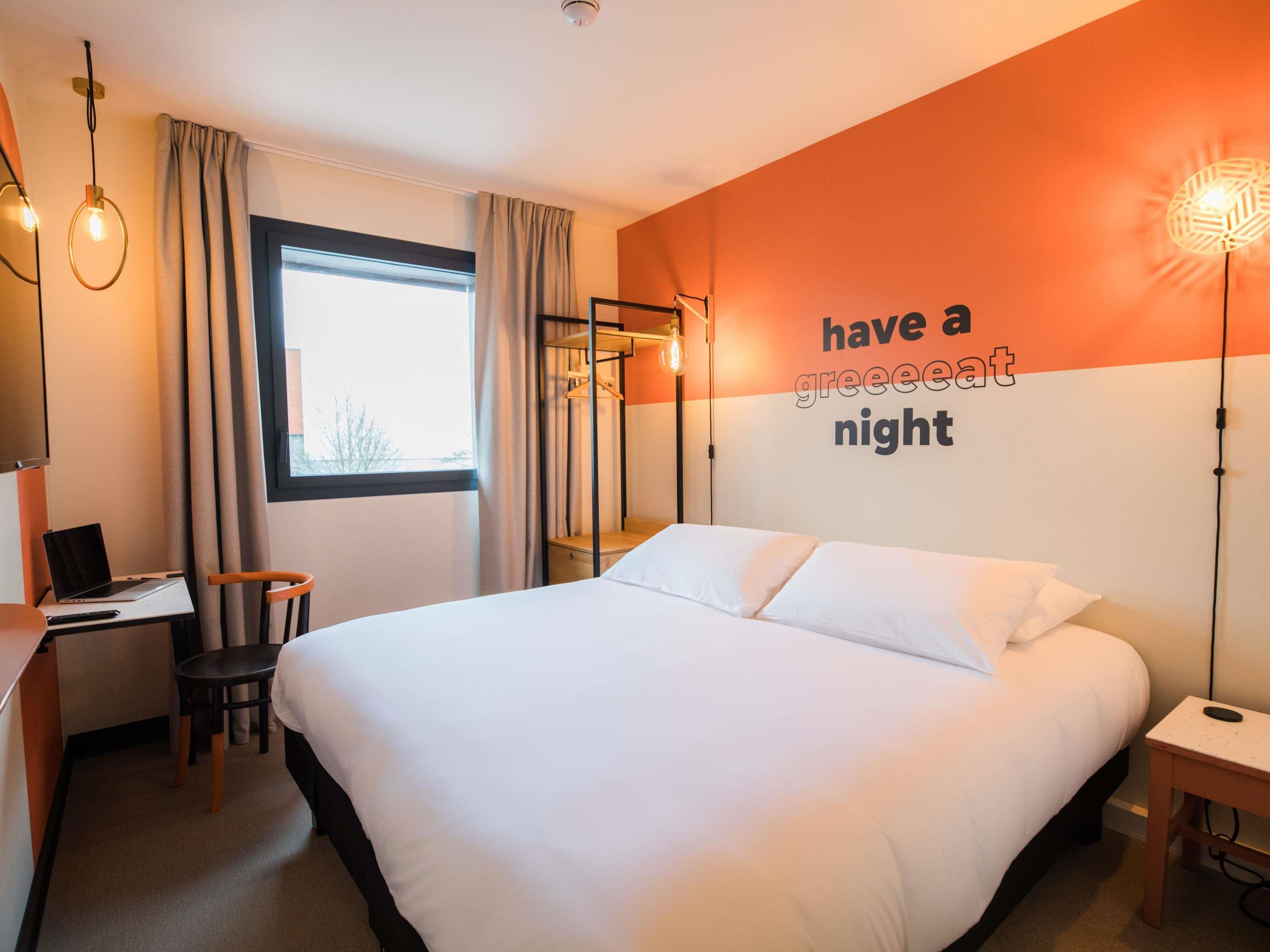 greet Hotel Brest Aéroport