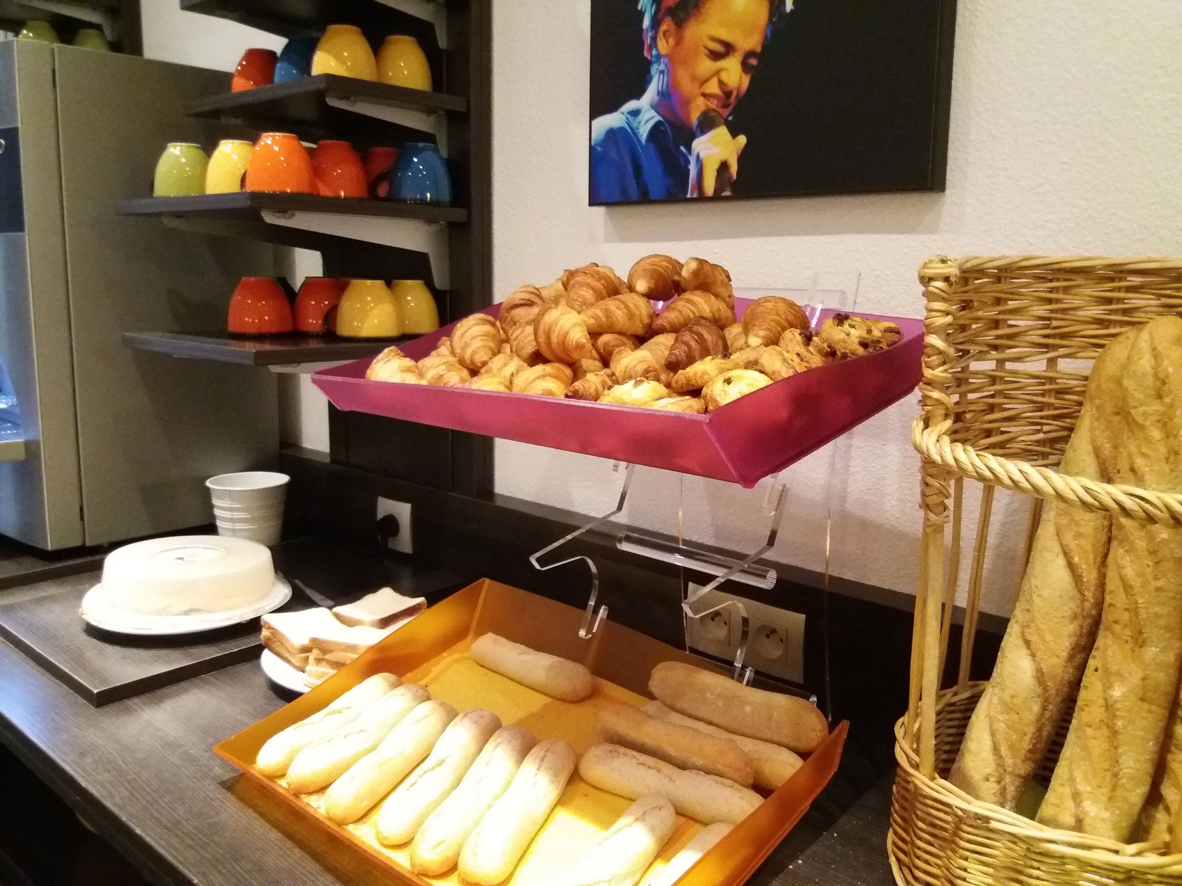 ibis Styles Rennes Centre Gare - Nord ibis Styles Rennes Centre Gare - Nord