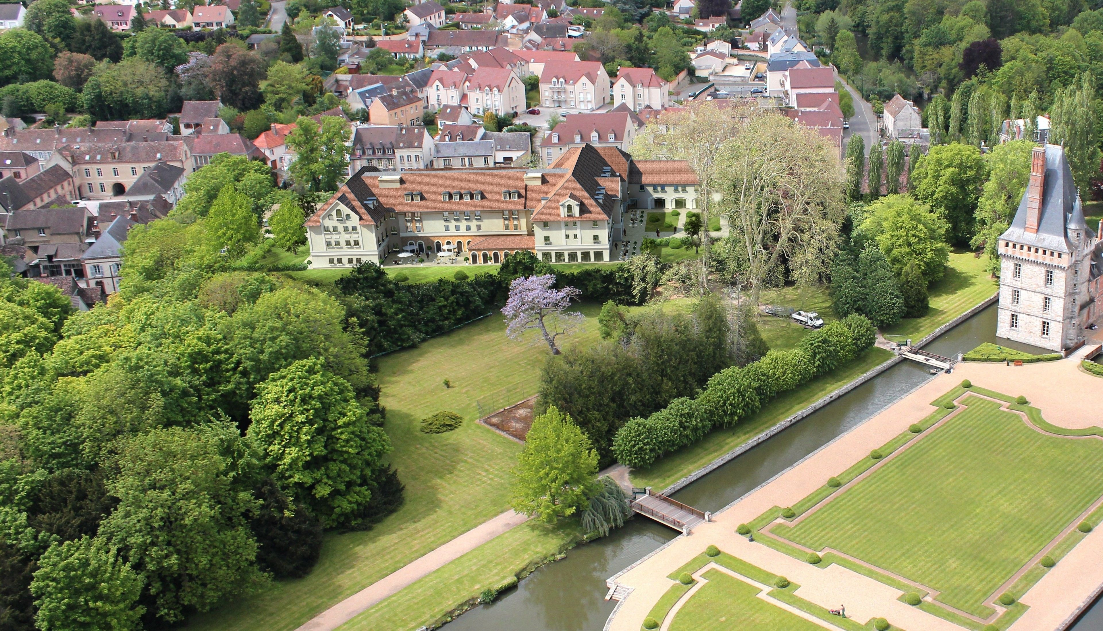 Mercure Maintenon Mercure Maintenon