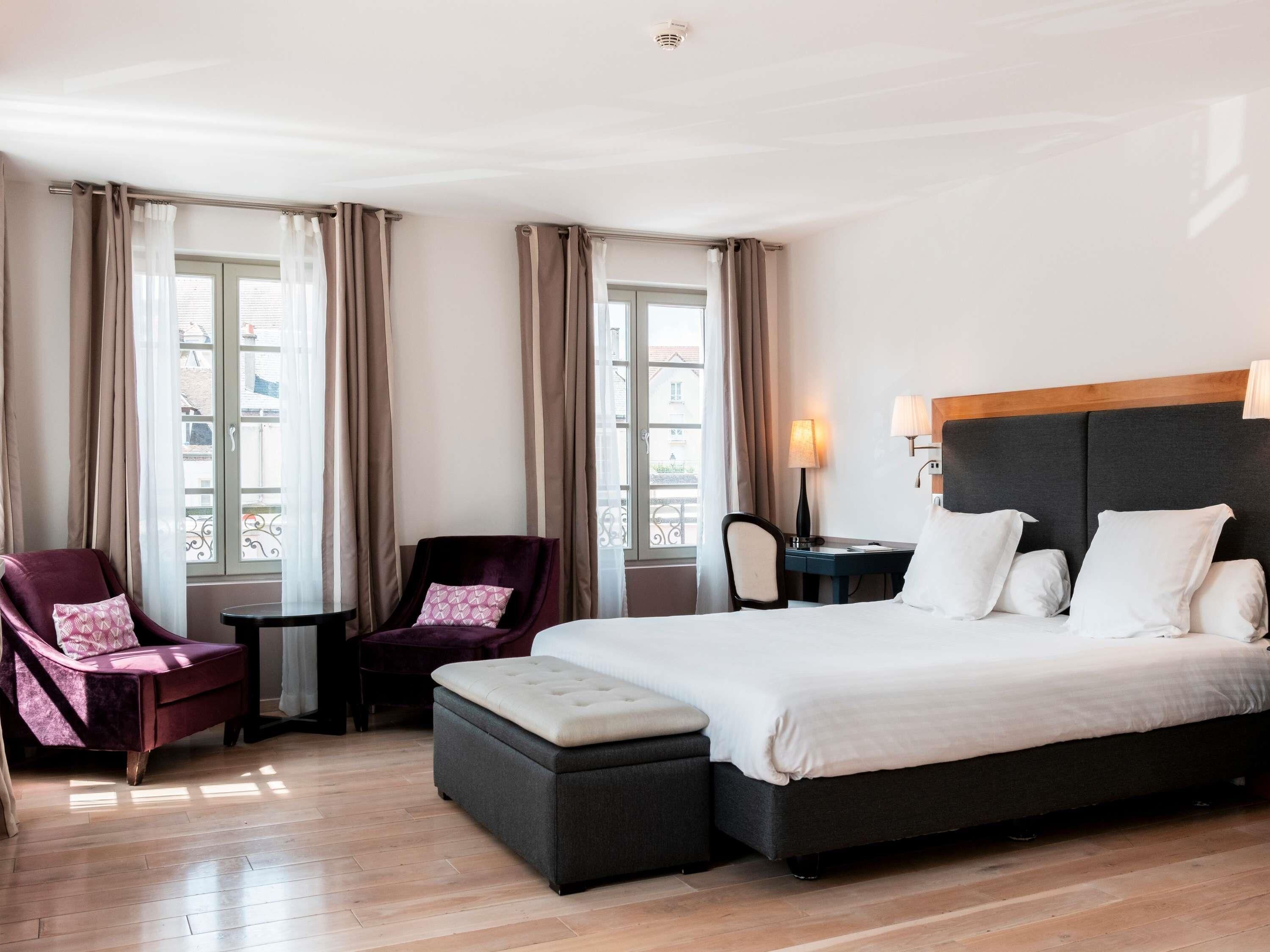 Mercure Maintenon Mercure Maintenon